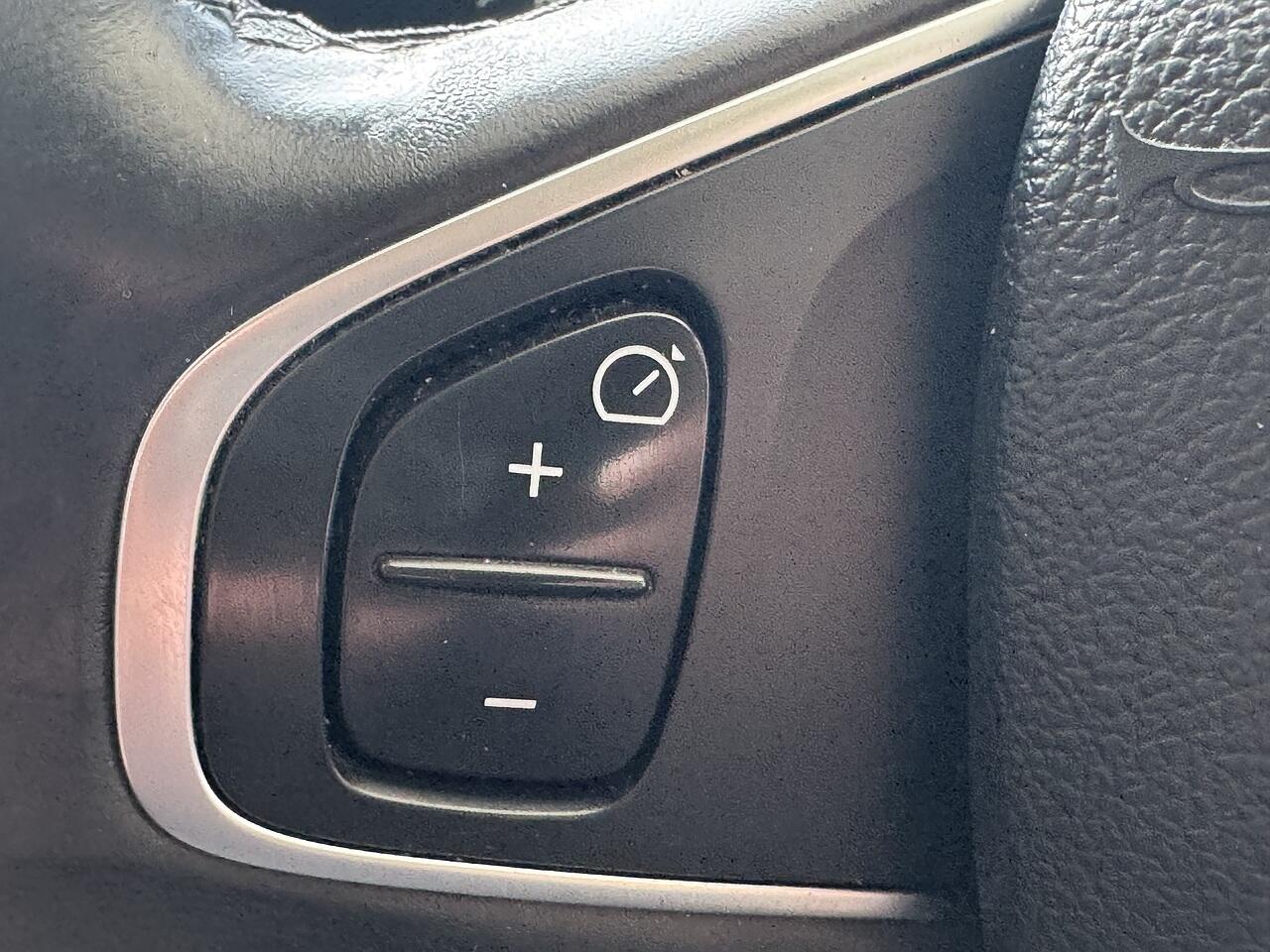 Renault Clio view 21