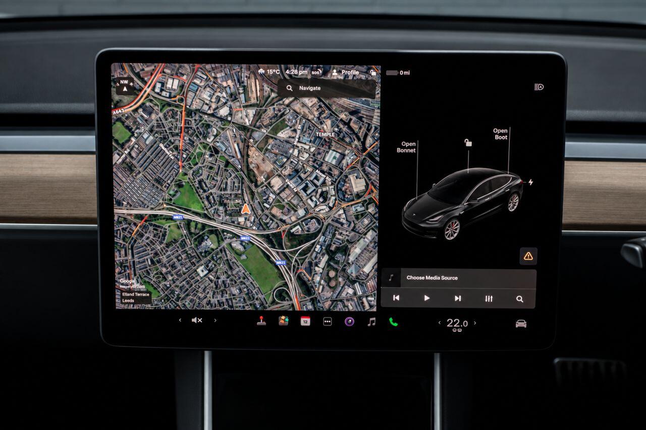 Tesla Model 3 view 29