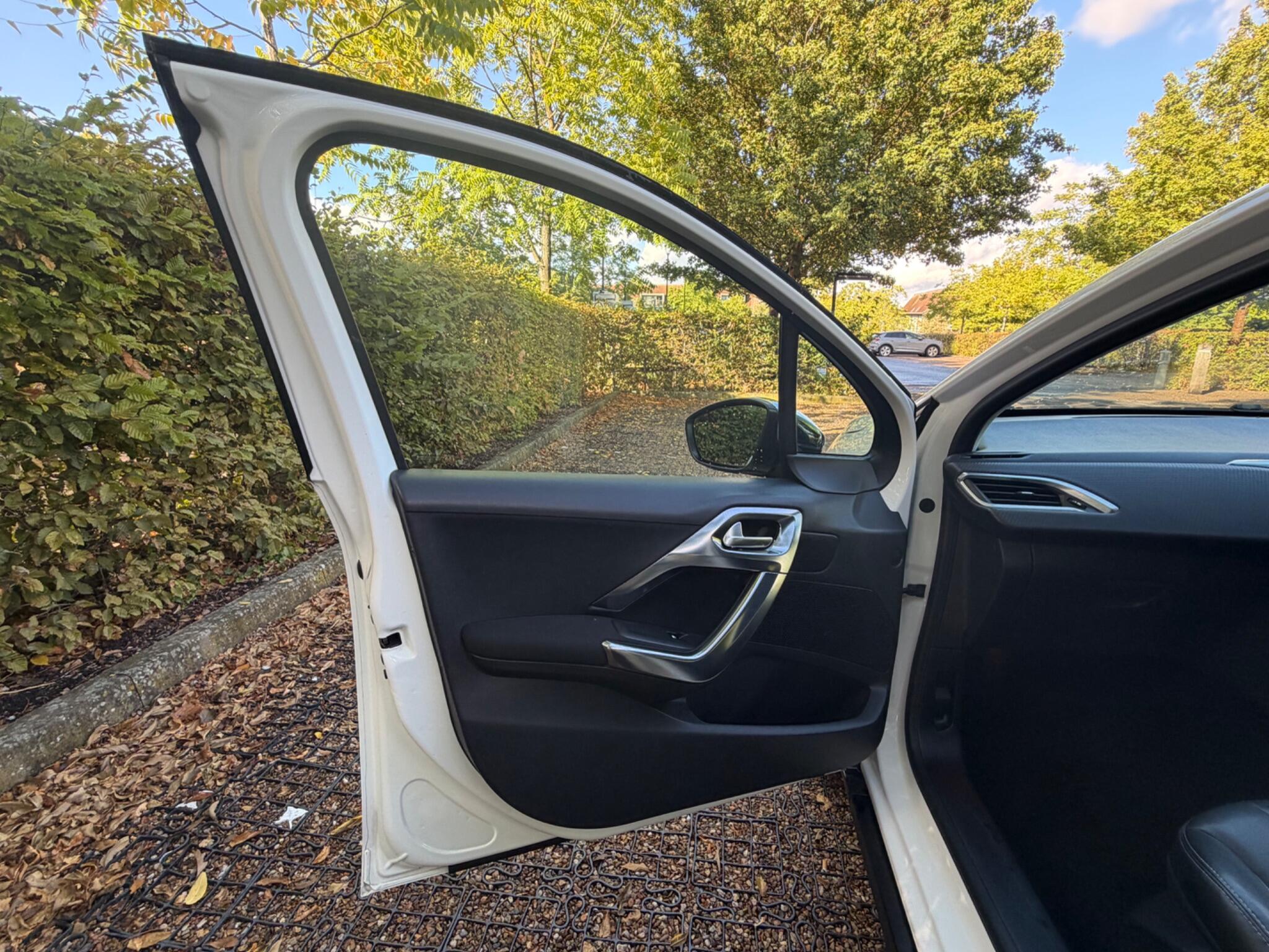 Peugeot 2008 view 50