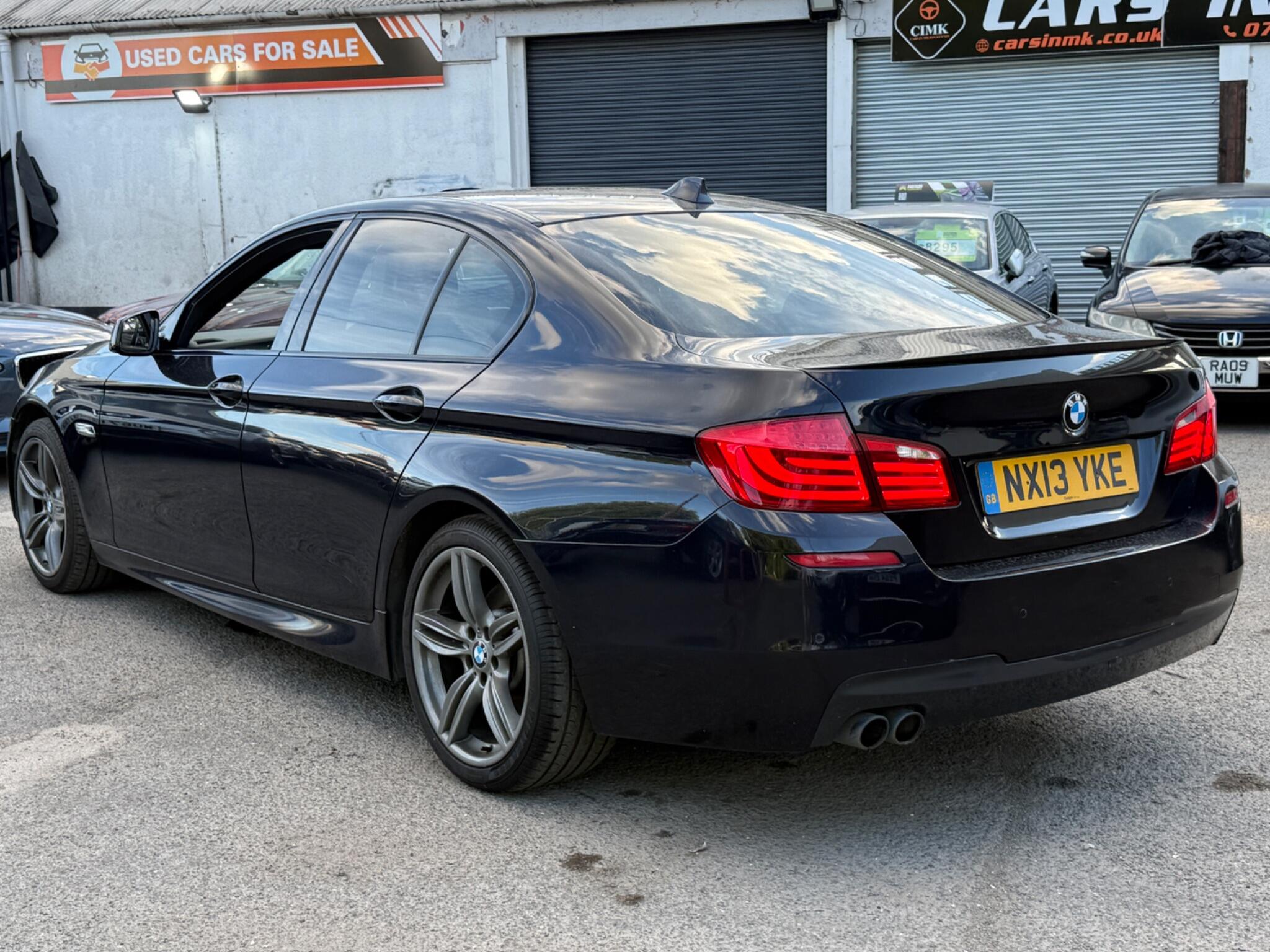 BMW 5 Series - Image 14