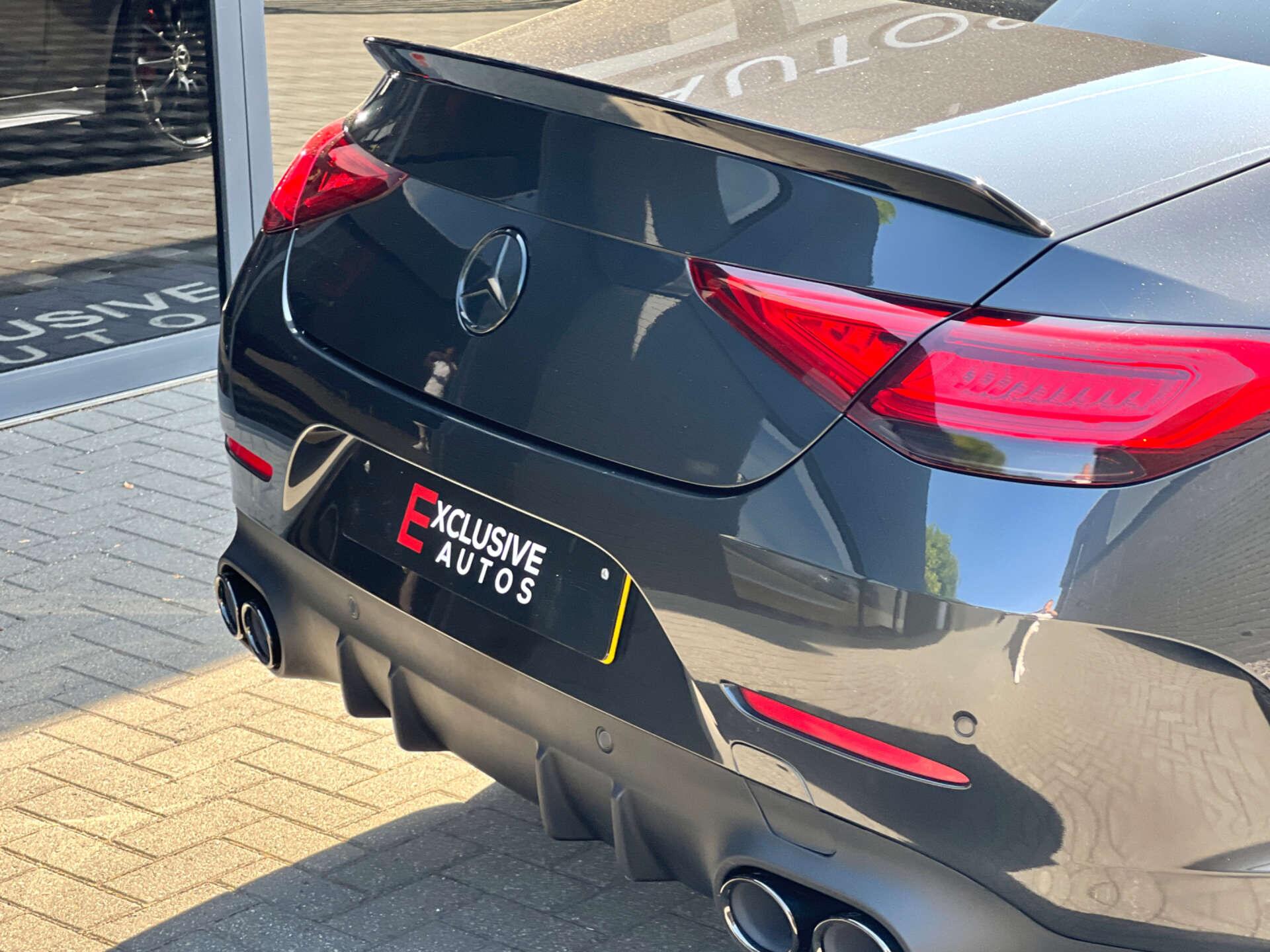 Mercedes-Benz CLS view 5