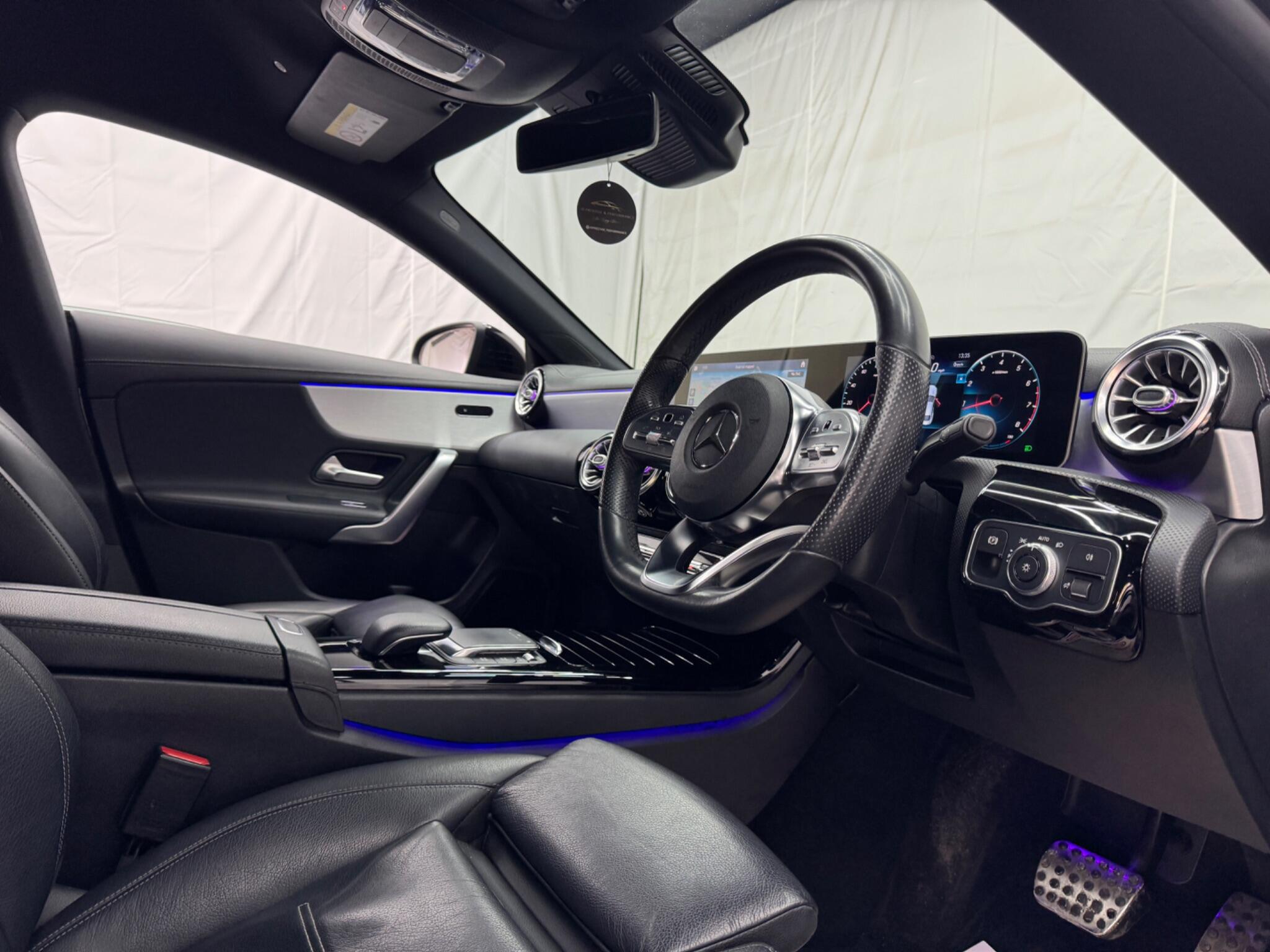 Mercedes-Benz Cla view 34