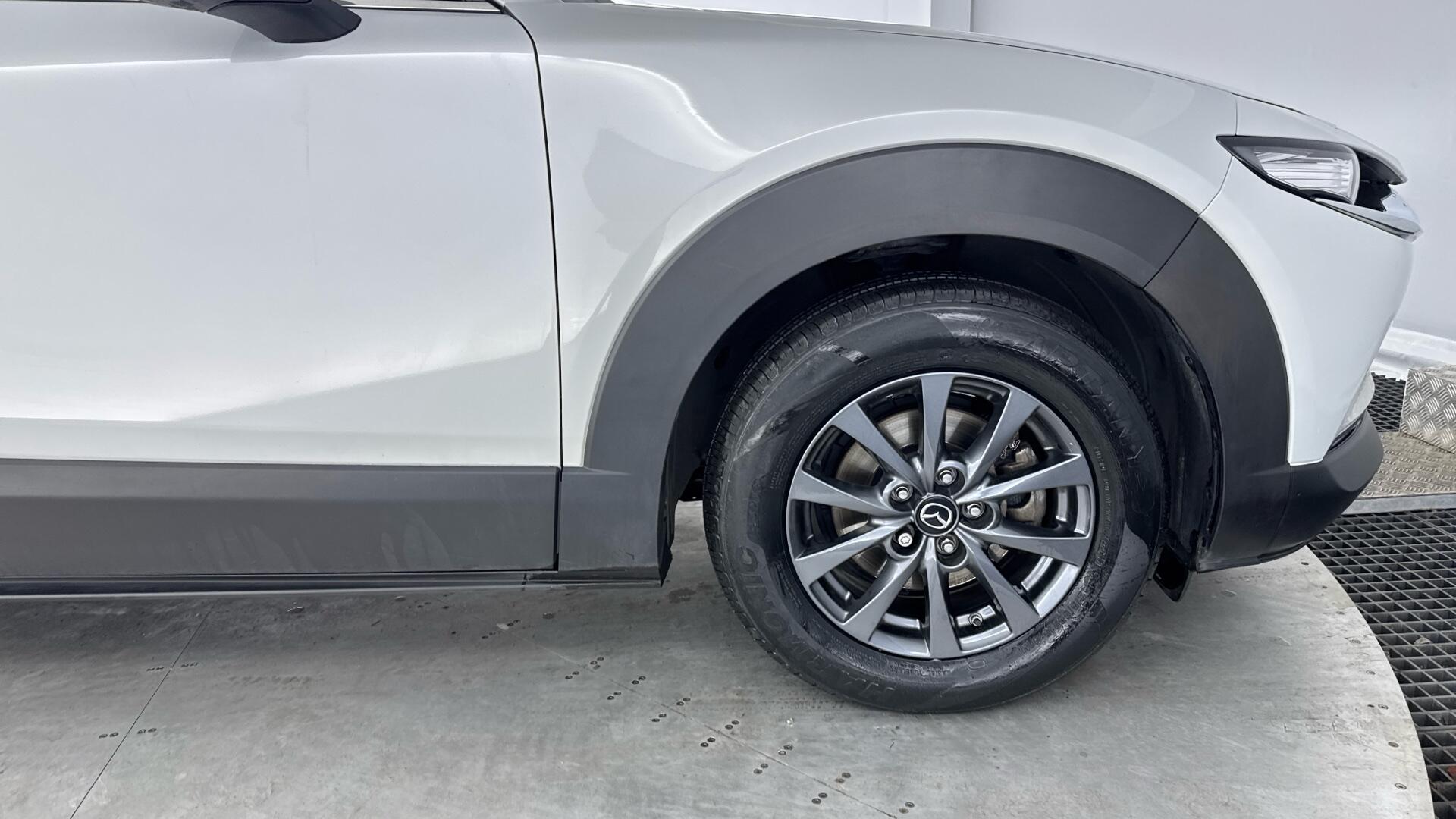 Mazda CX-30 view 19