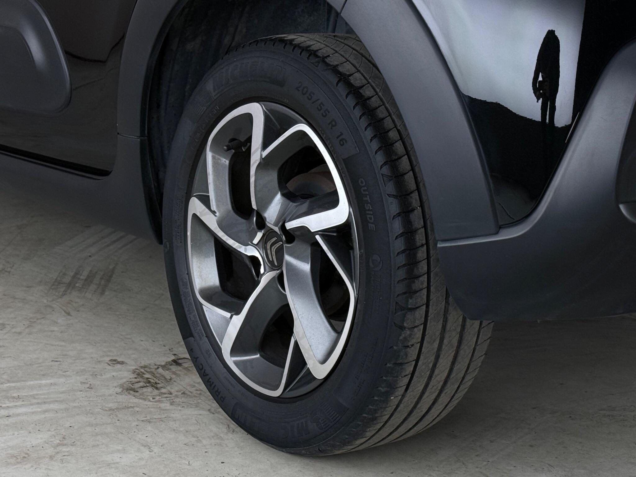 Citroen C3 view 9