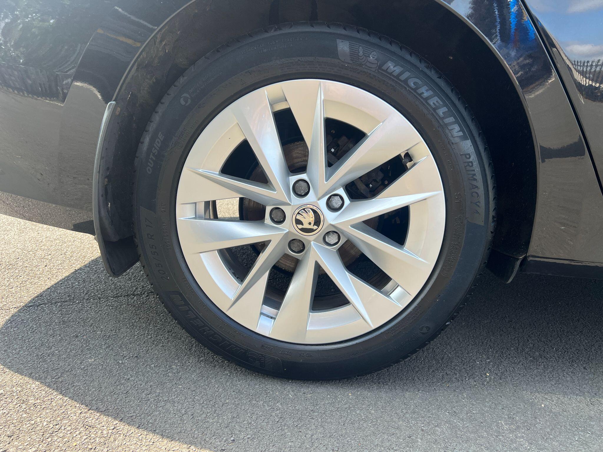 Skoda Octavia view 10