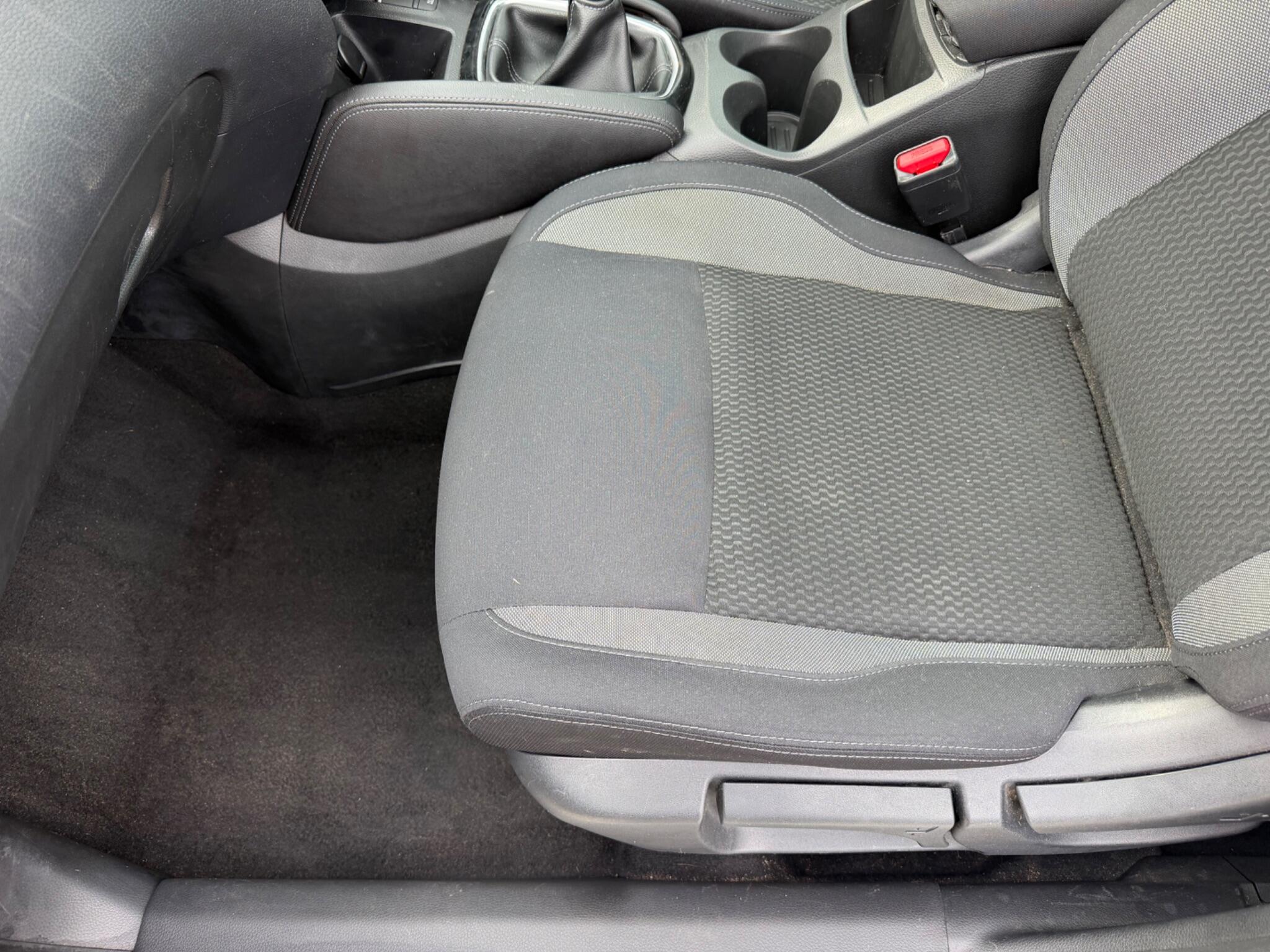 Nissan Qashqai view 18