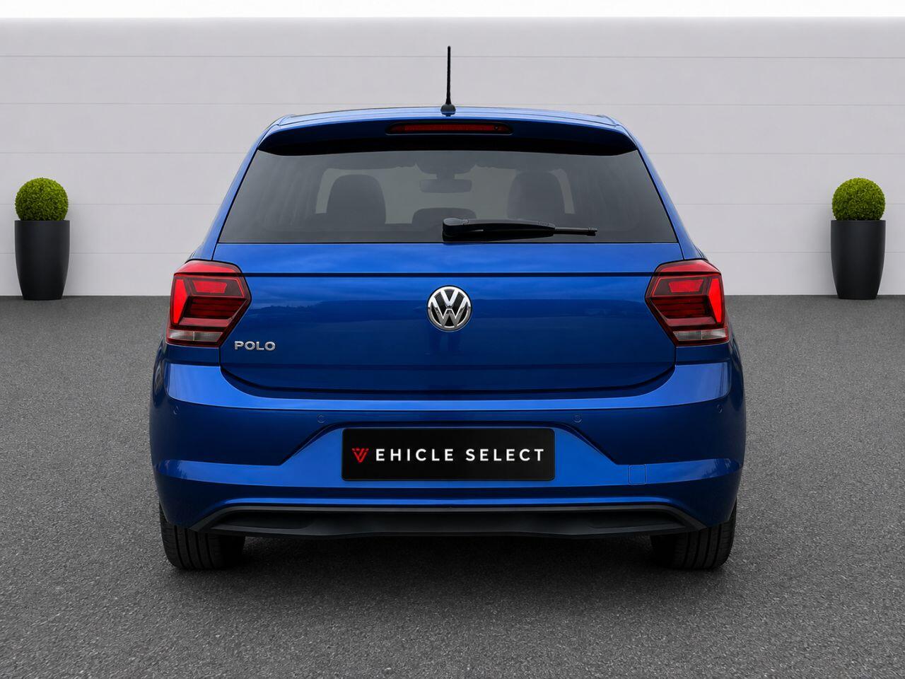 Volkswagen Polo view 8