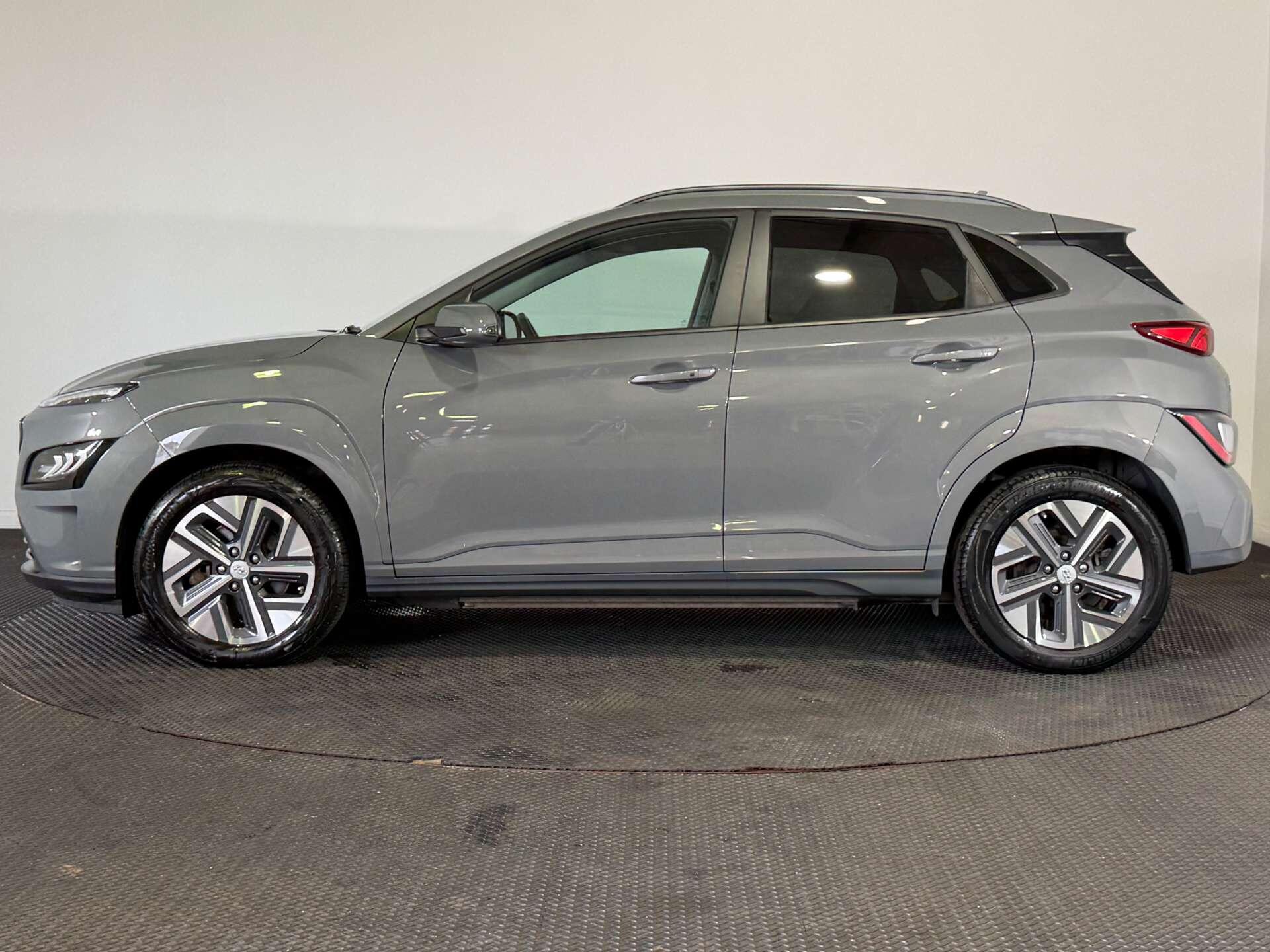 Hyundai Kona view 4