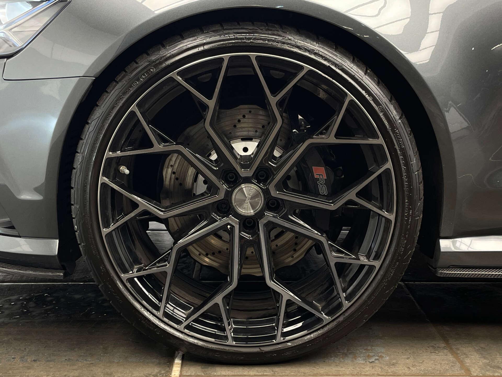 Audi RS6 Avant view 51
