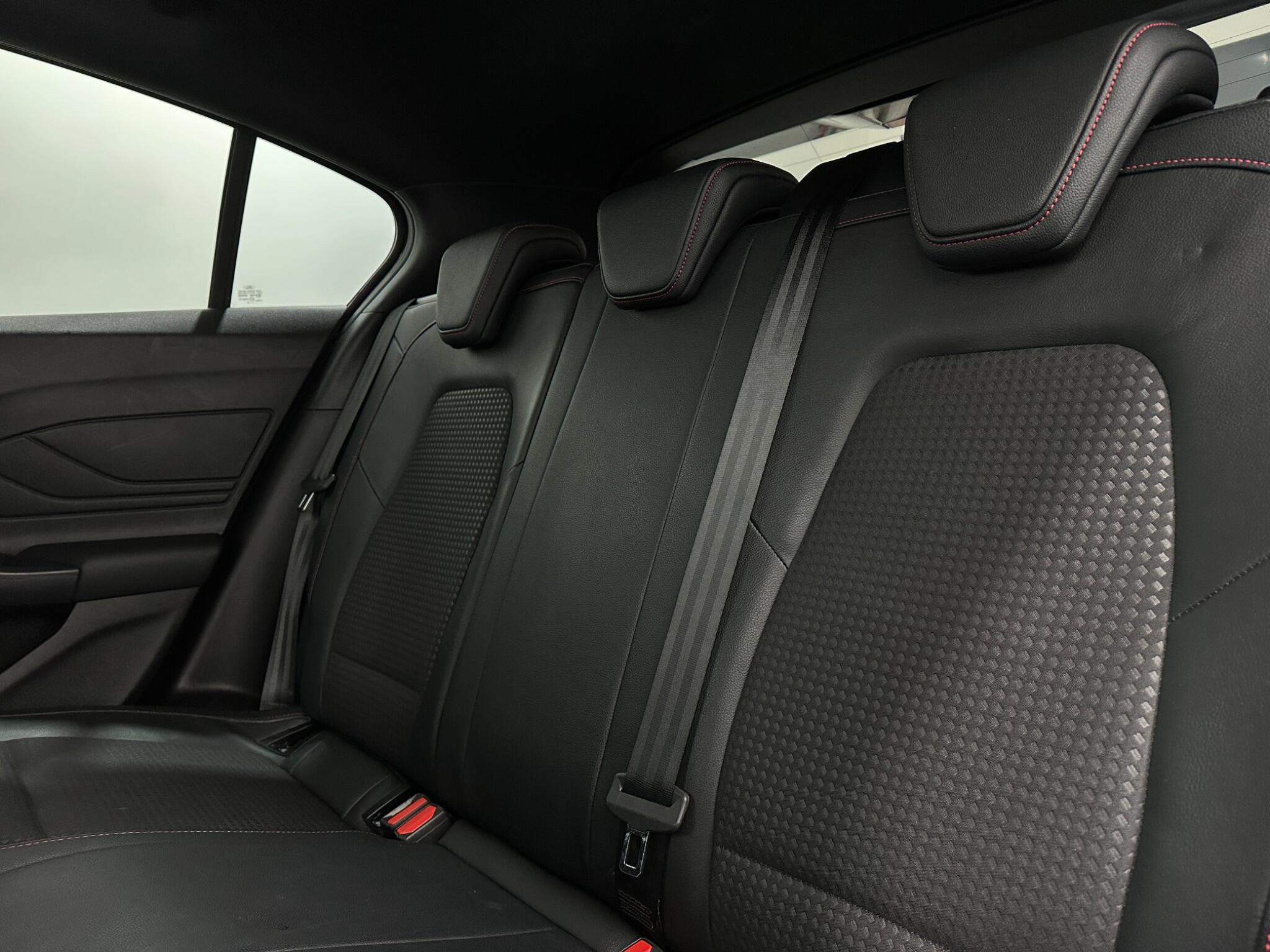 Ford Focus view 40