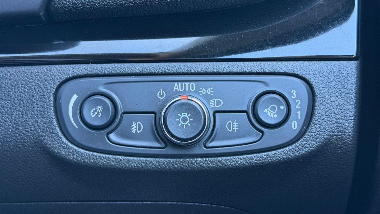 Vauxhall Mokka X view 28