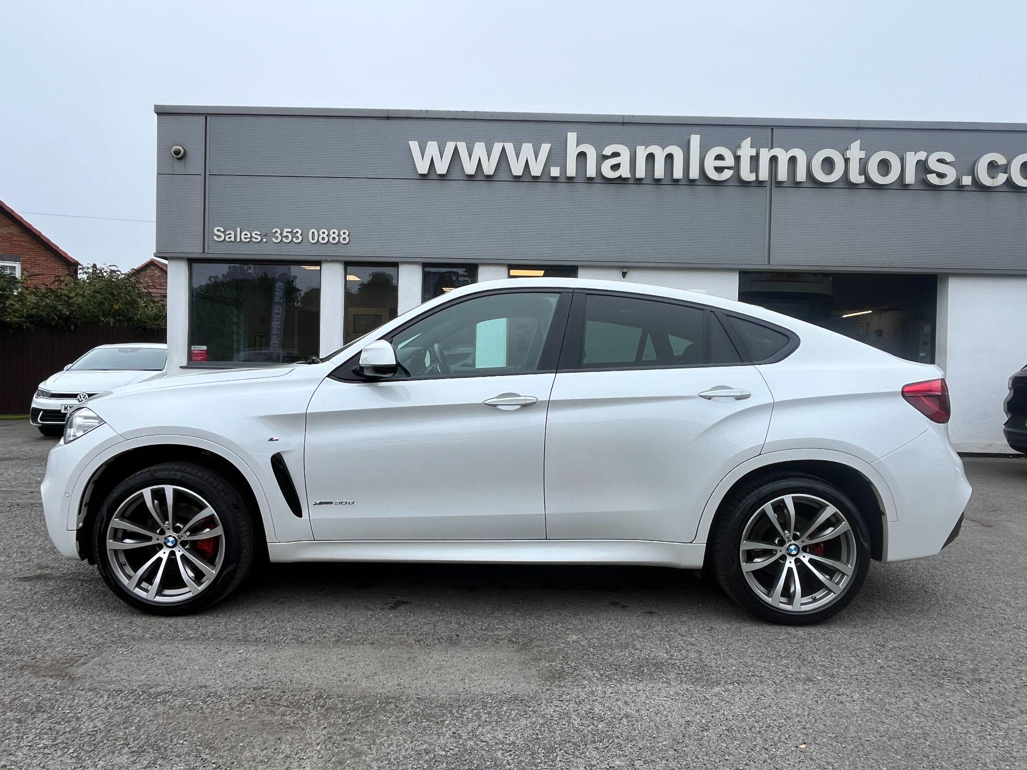 BMW X6 view 2