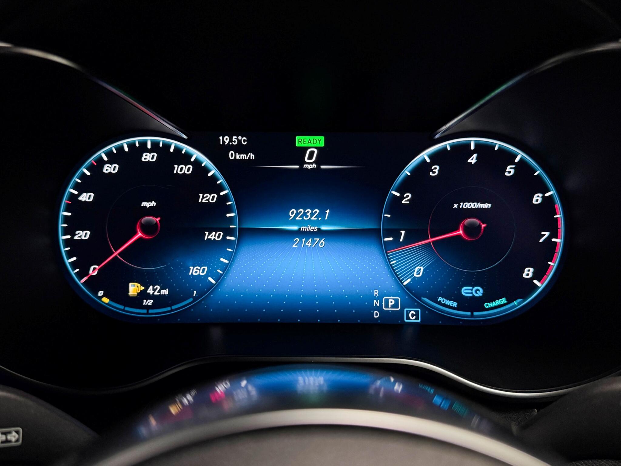 Mercedes-Benz GLC view 35