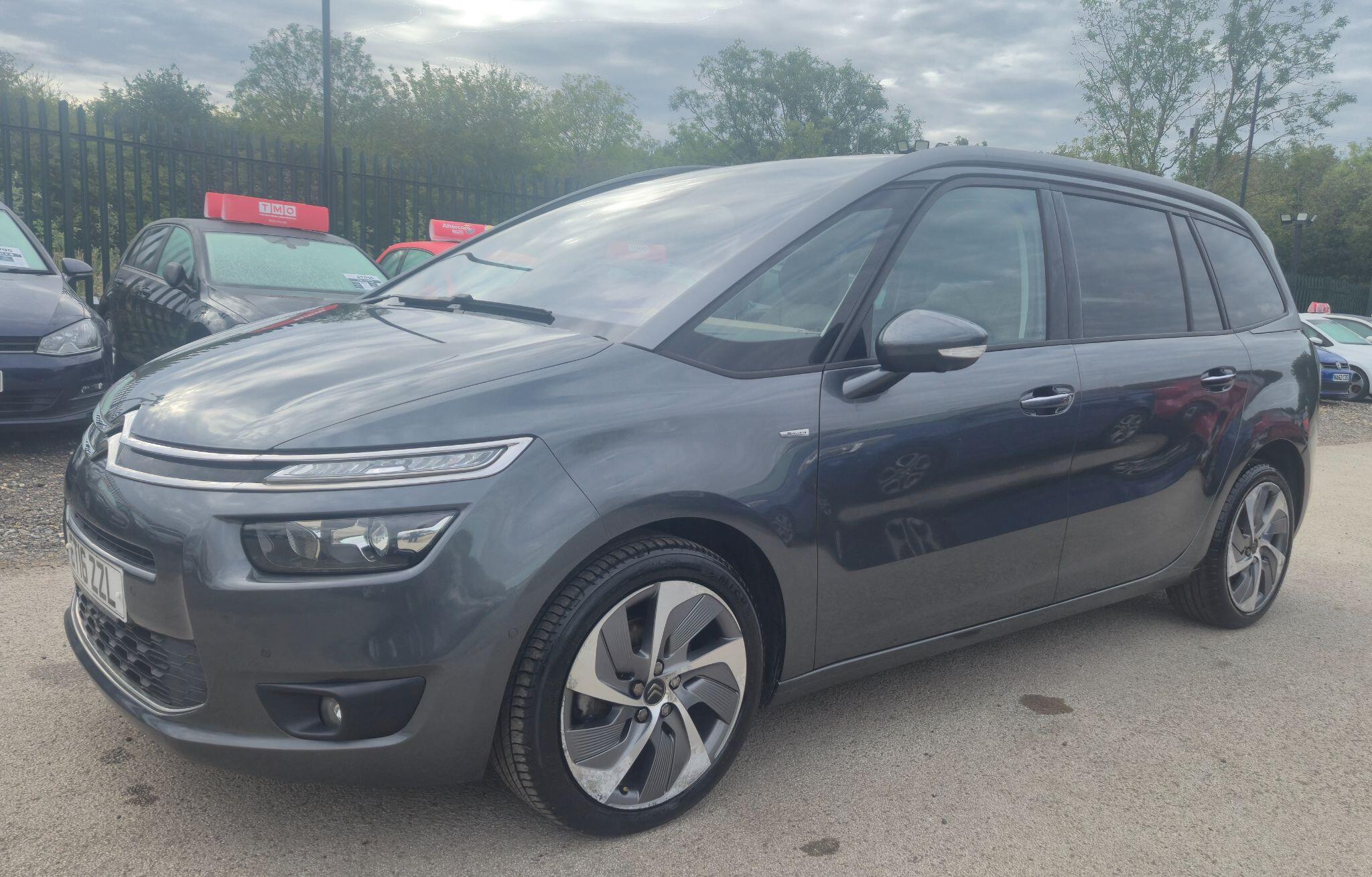 Citroen Grand C4 Picasso view 4