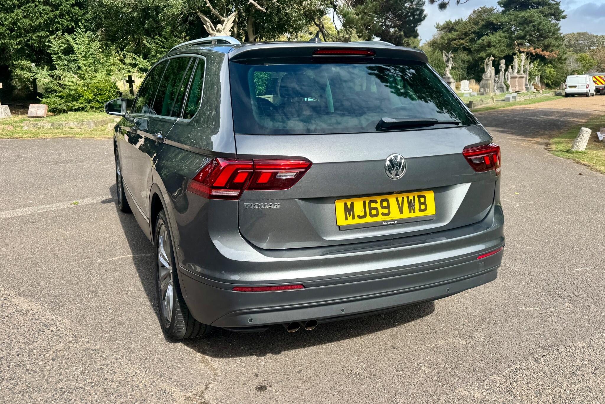 Volkswagen Tiguan view 17