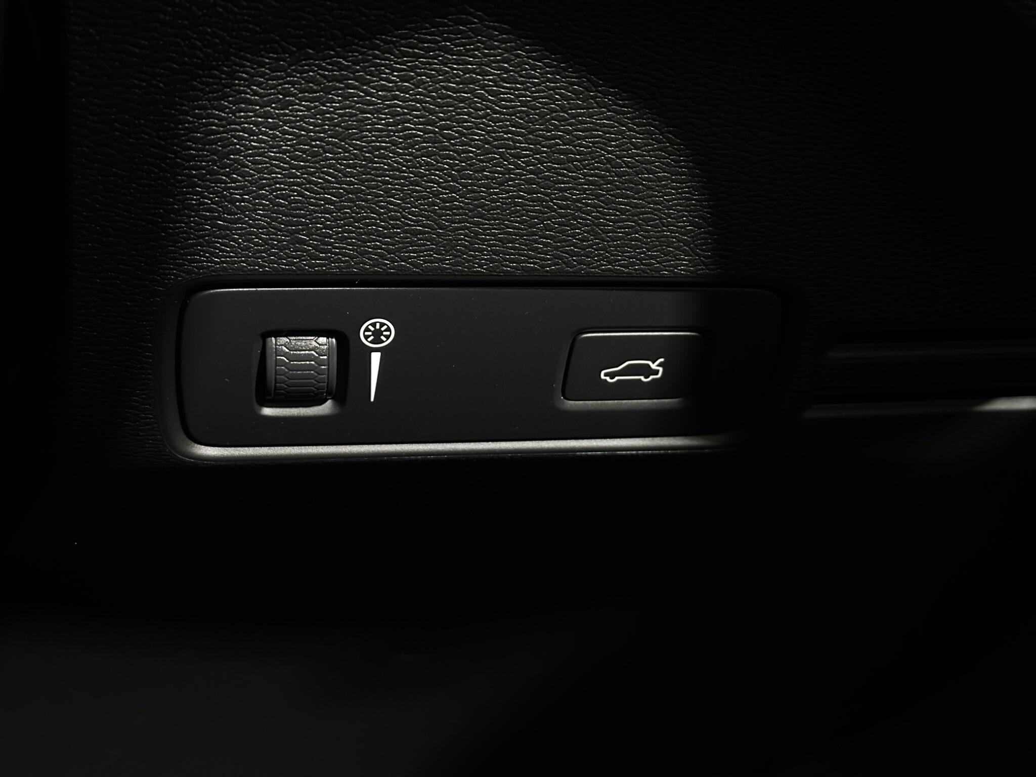 Volvo XC40 view 18