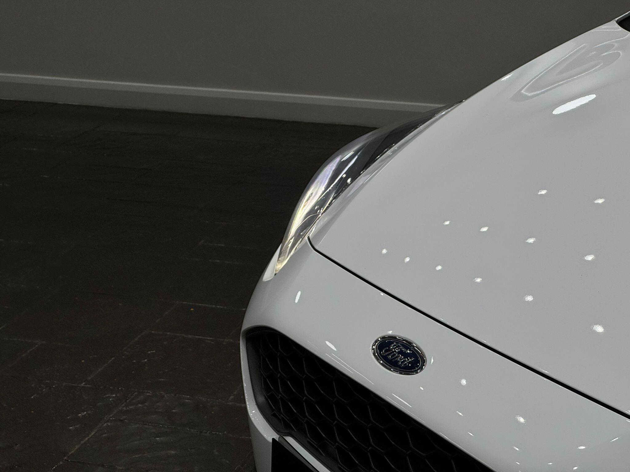 Ford Fiesta view 9