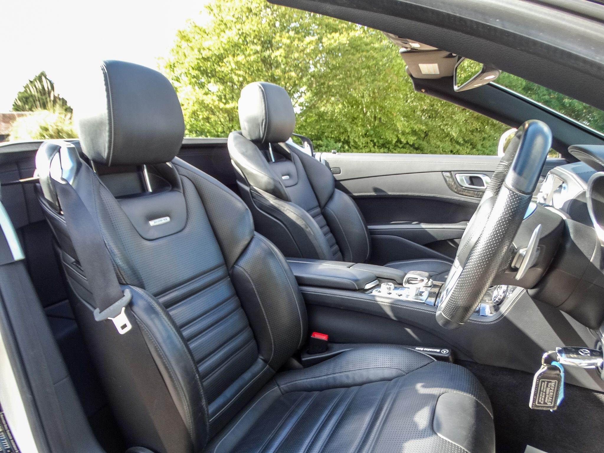 Mercedes-Benz SL view 19