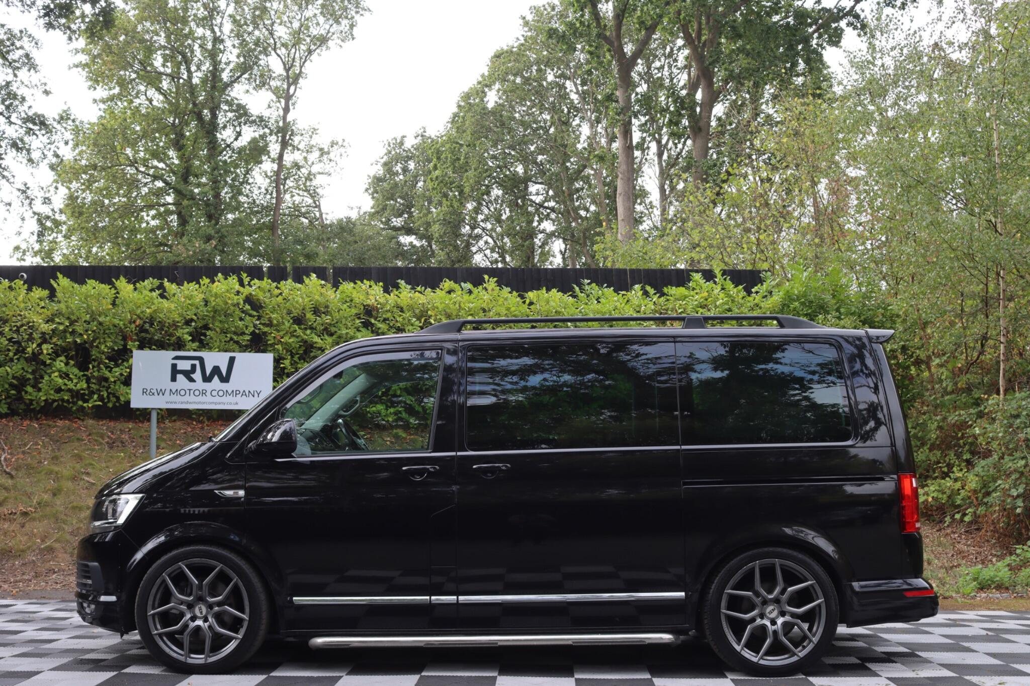 2019 Volkswagen Caravelle in Black for sale