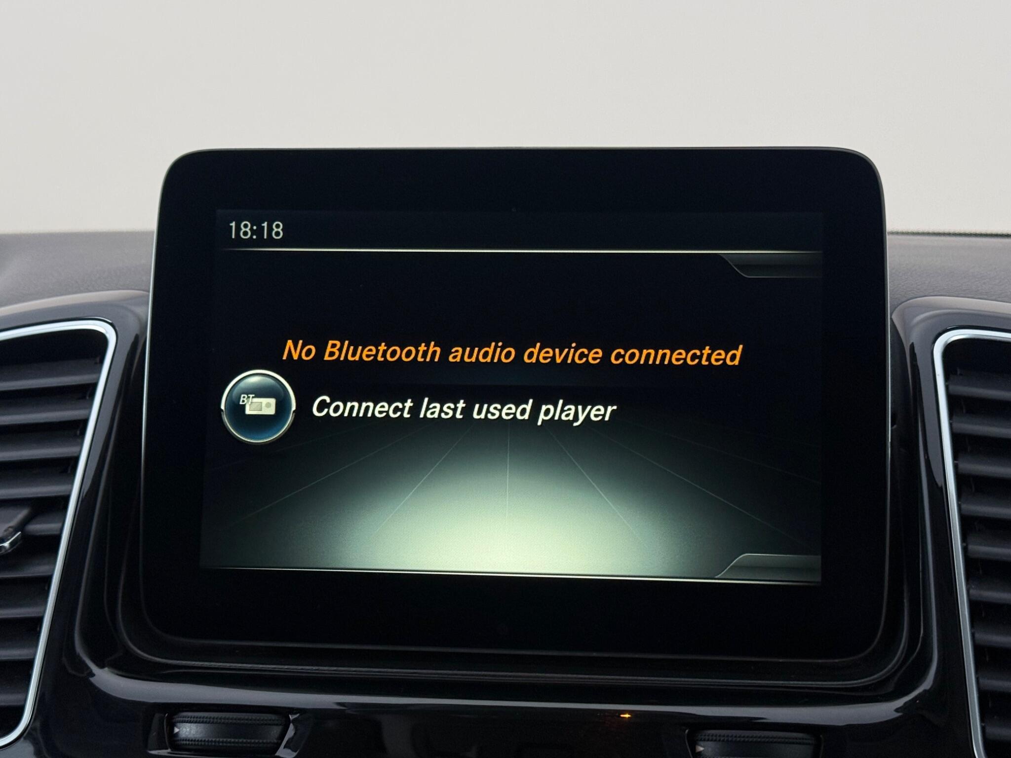 Mercedes-Benz GLE view 23