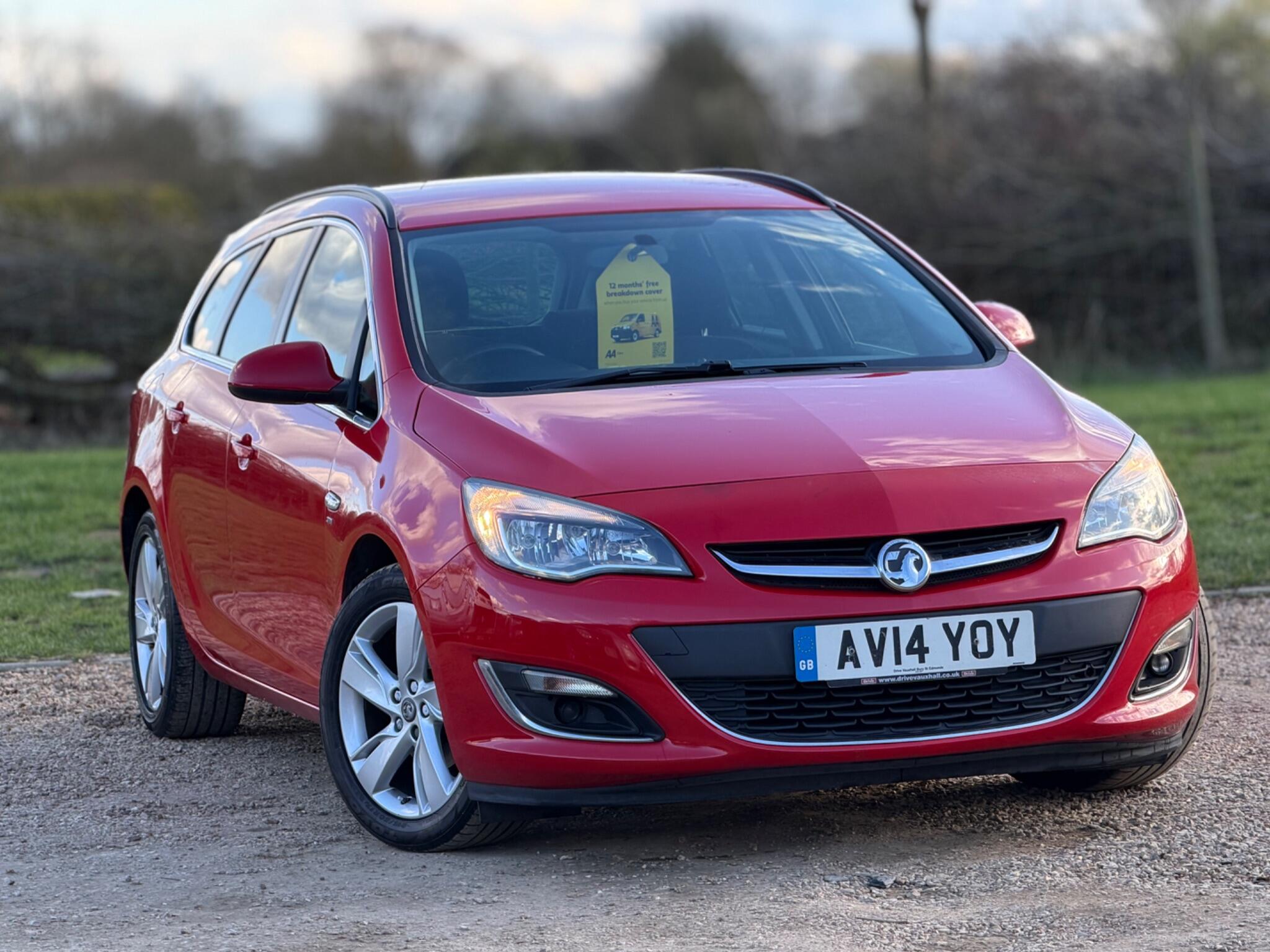 2014 Vauxhall Astra 1.6 16V SRi Sports Tourer Euro 5 5dr image 6