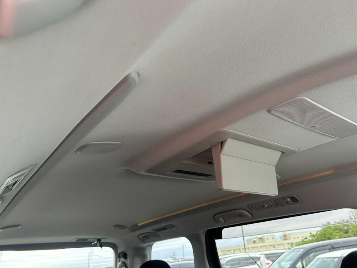 Toyota Vellfire view 22
