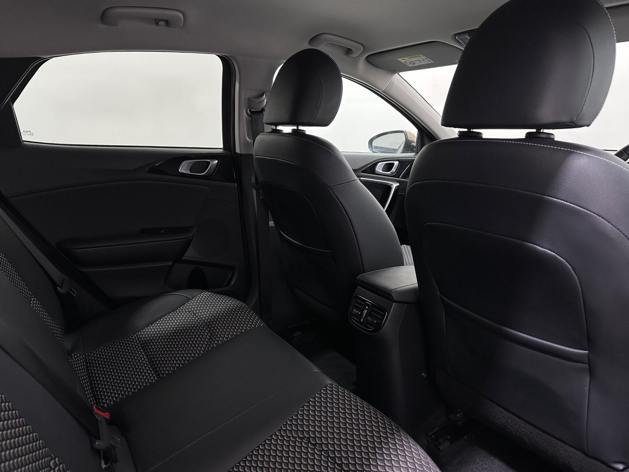 Kia Xceed view 41