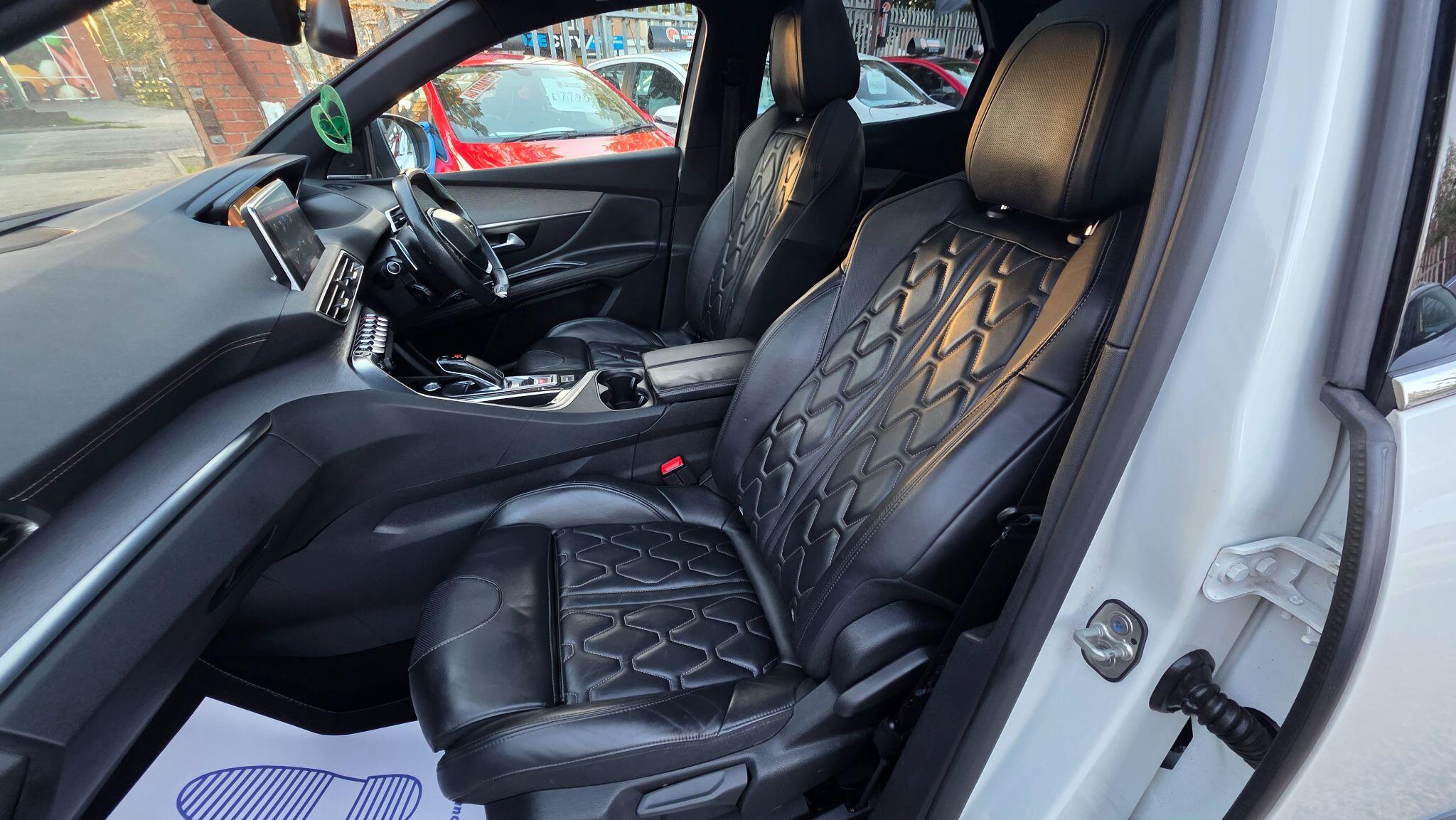 Peugeot 3008 view 39