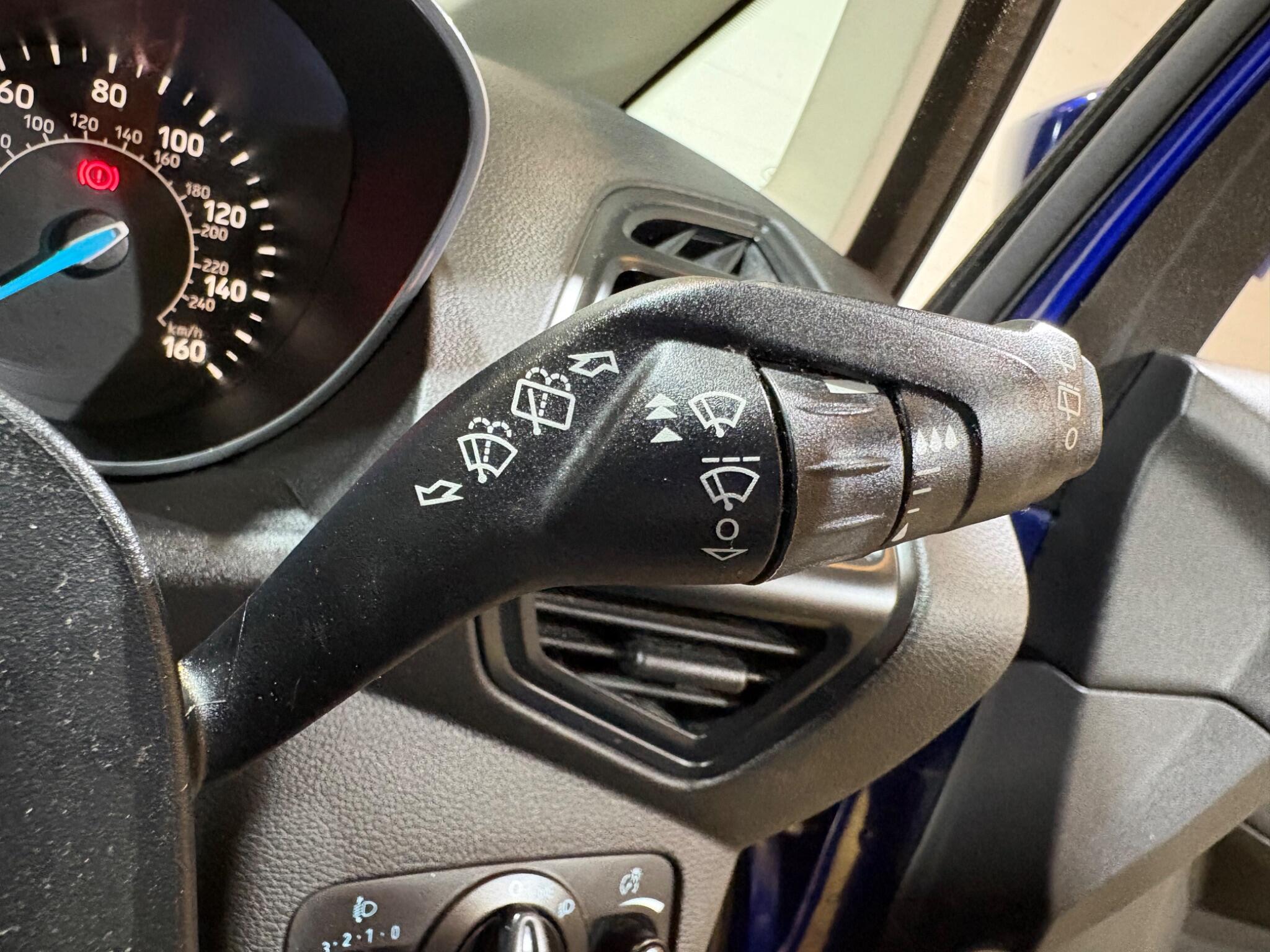 Ford Grand C-Max view 40