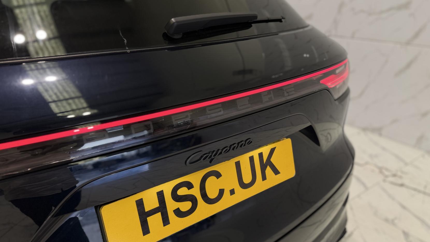 Porsche Cayenne view 50