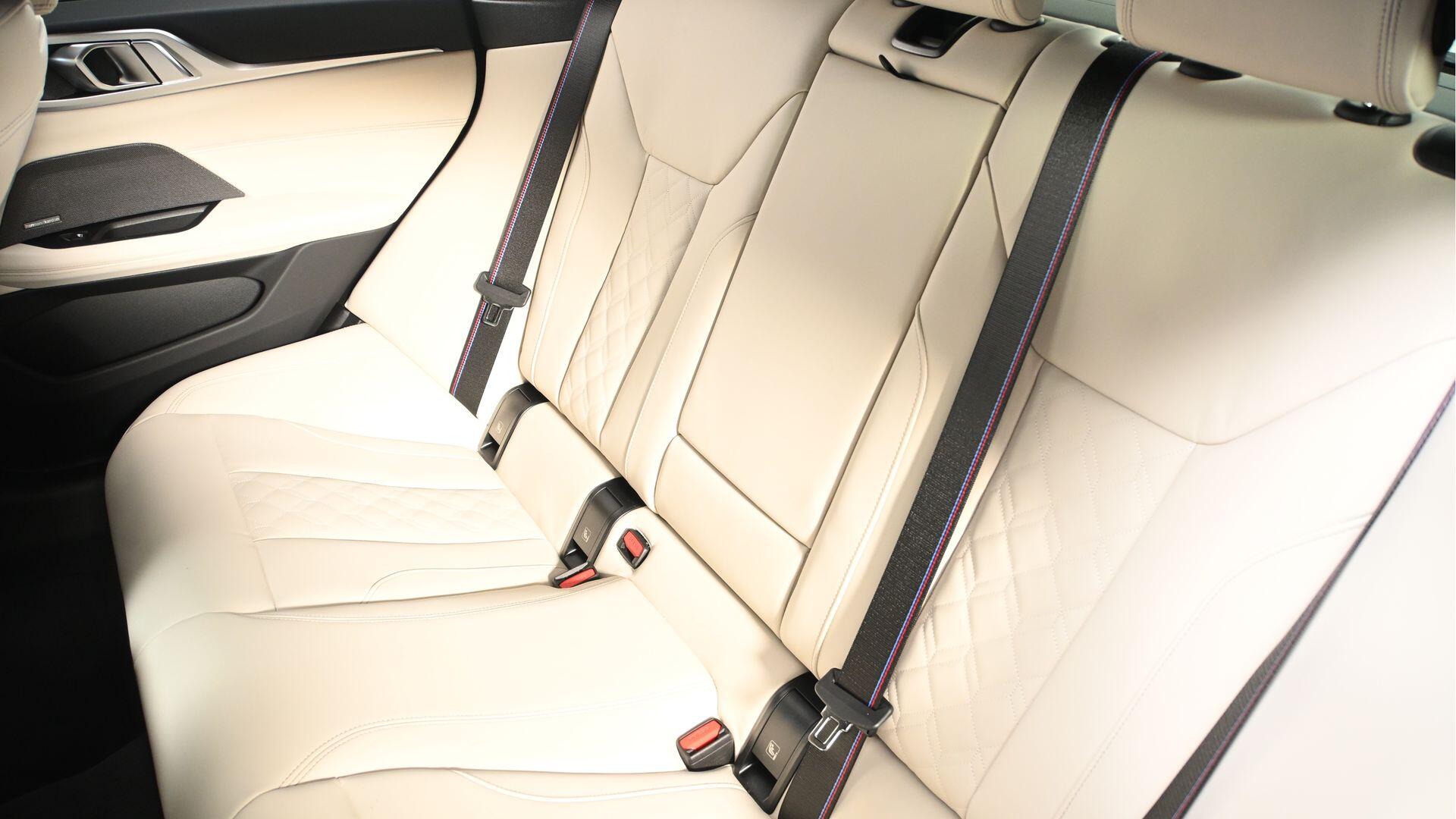 BMW i4 view 12