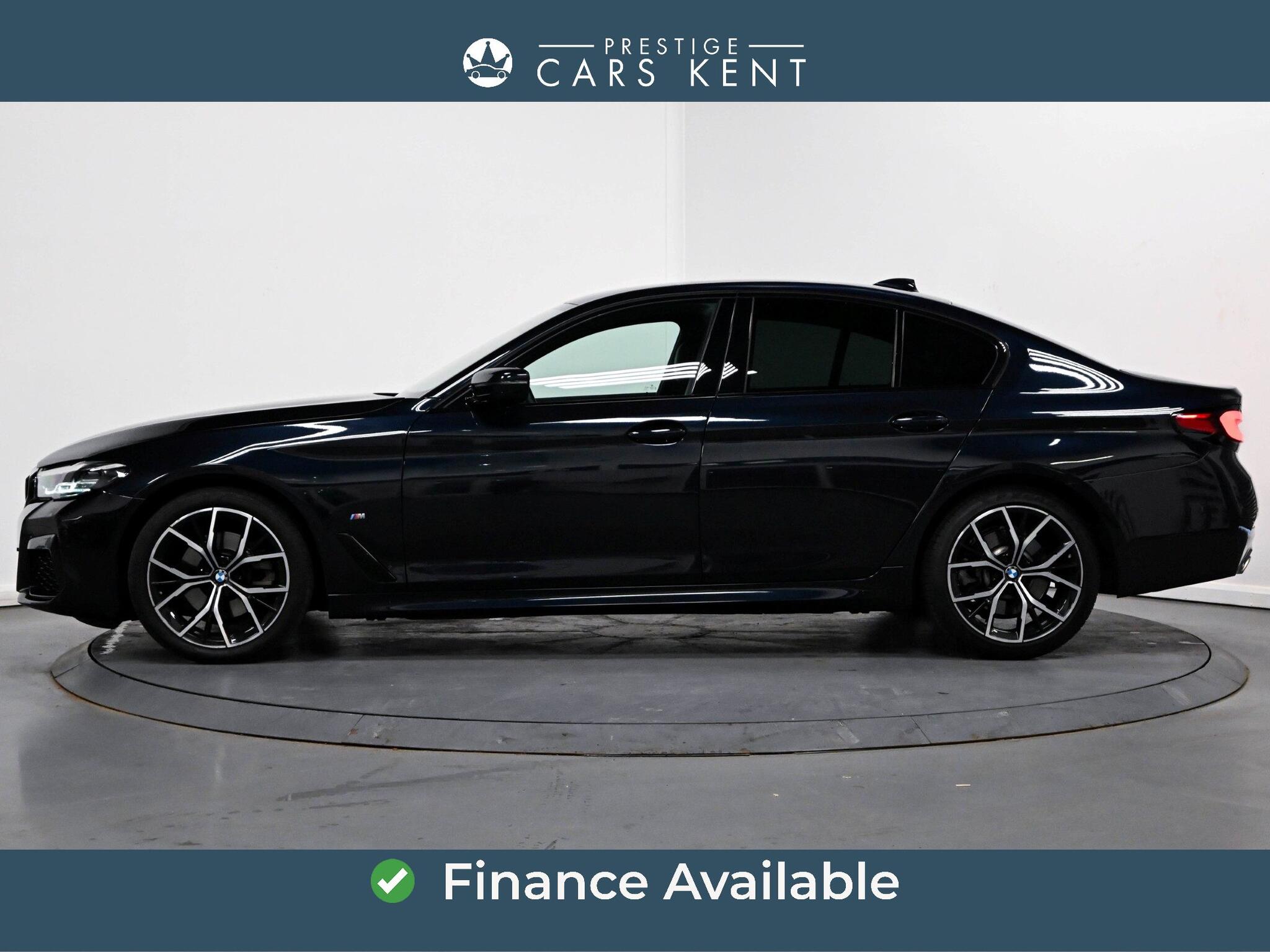 BMW 5 Series view 4