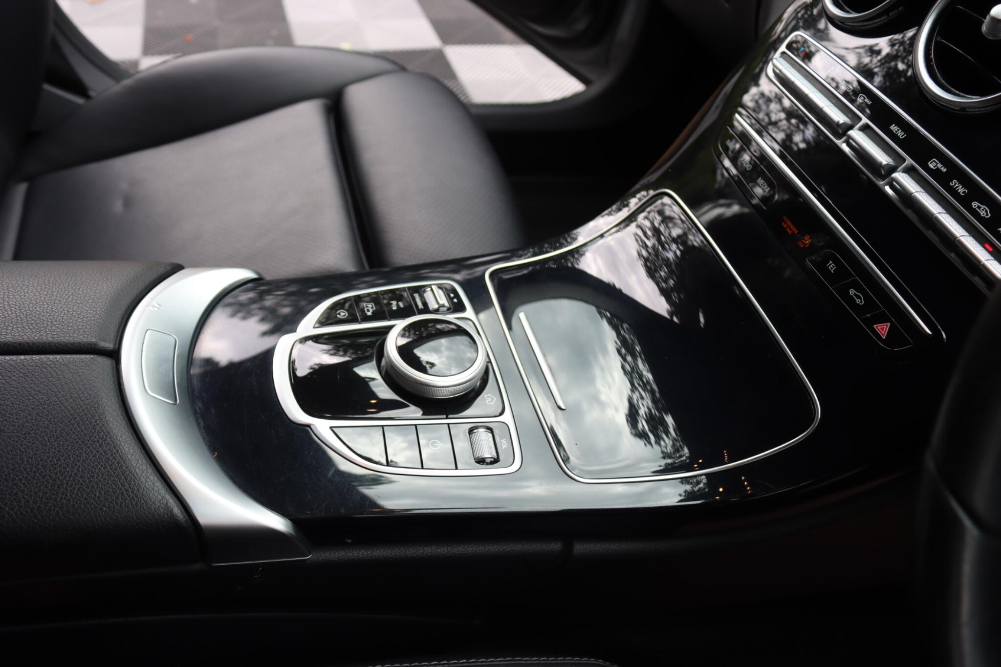 Mercedes-Benz C Class view 55