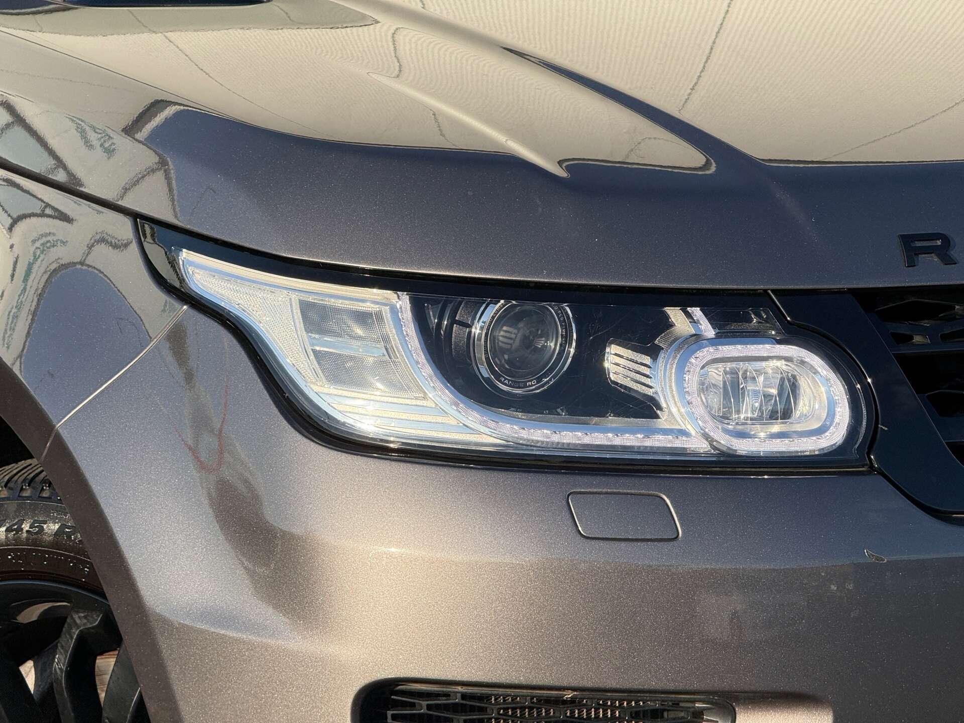 Land Rover Range Rover Sport view 10