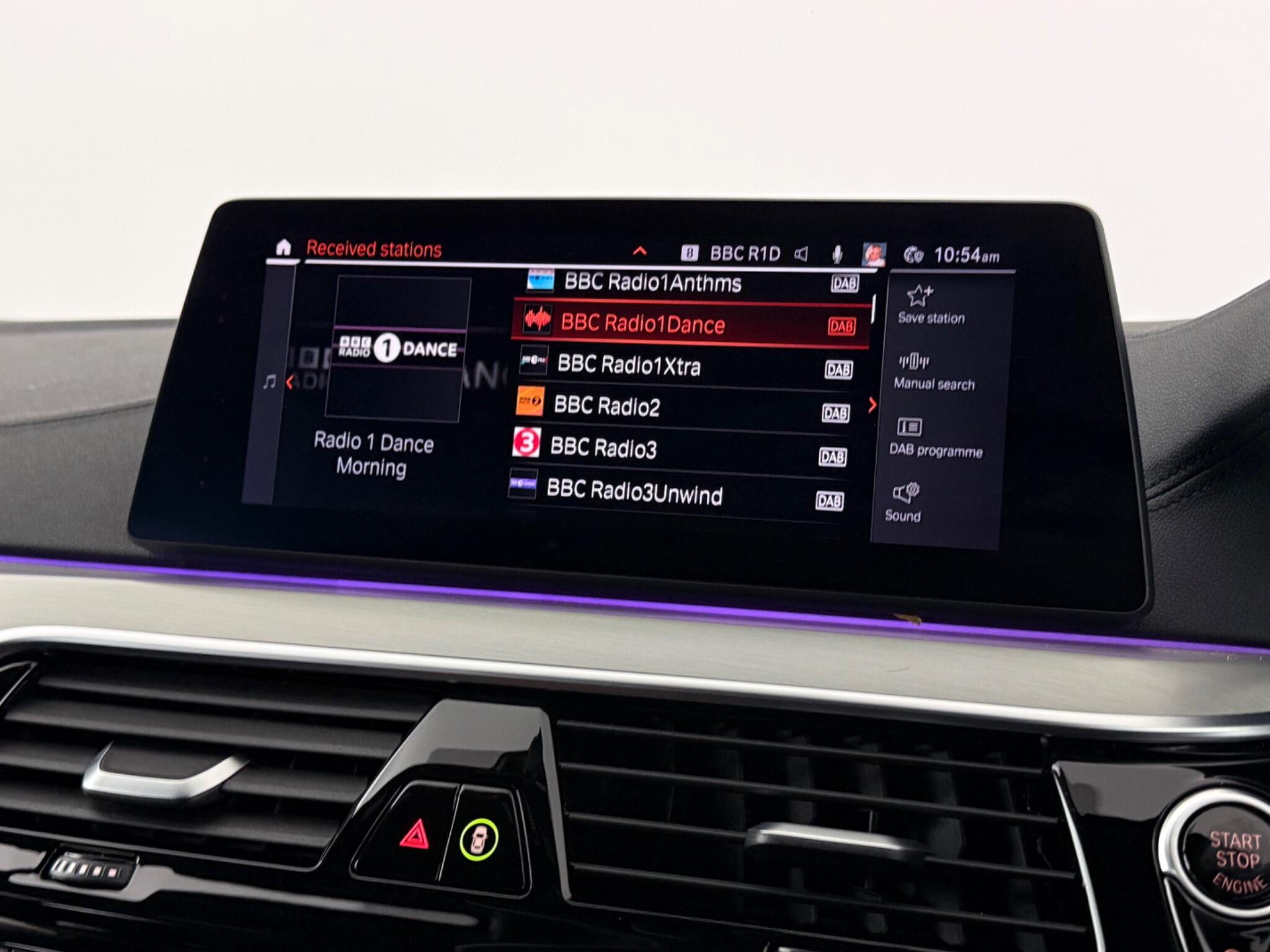 BMW 5 Series view 22