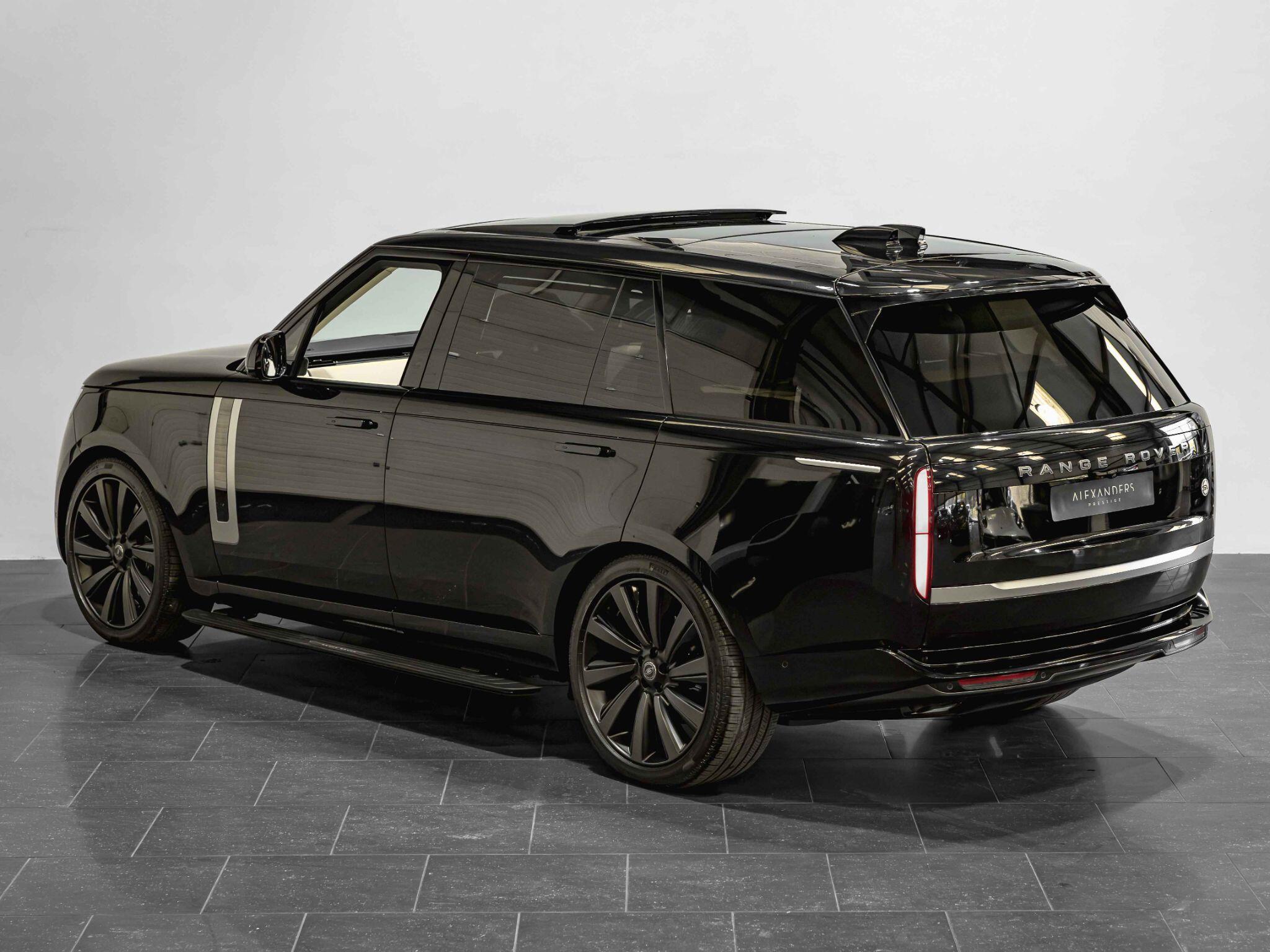 Land Rover Range Rover view 5