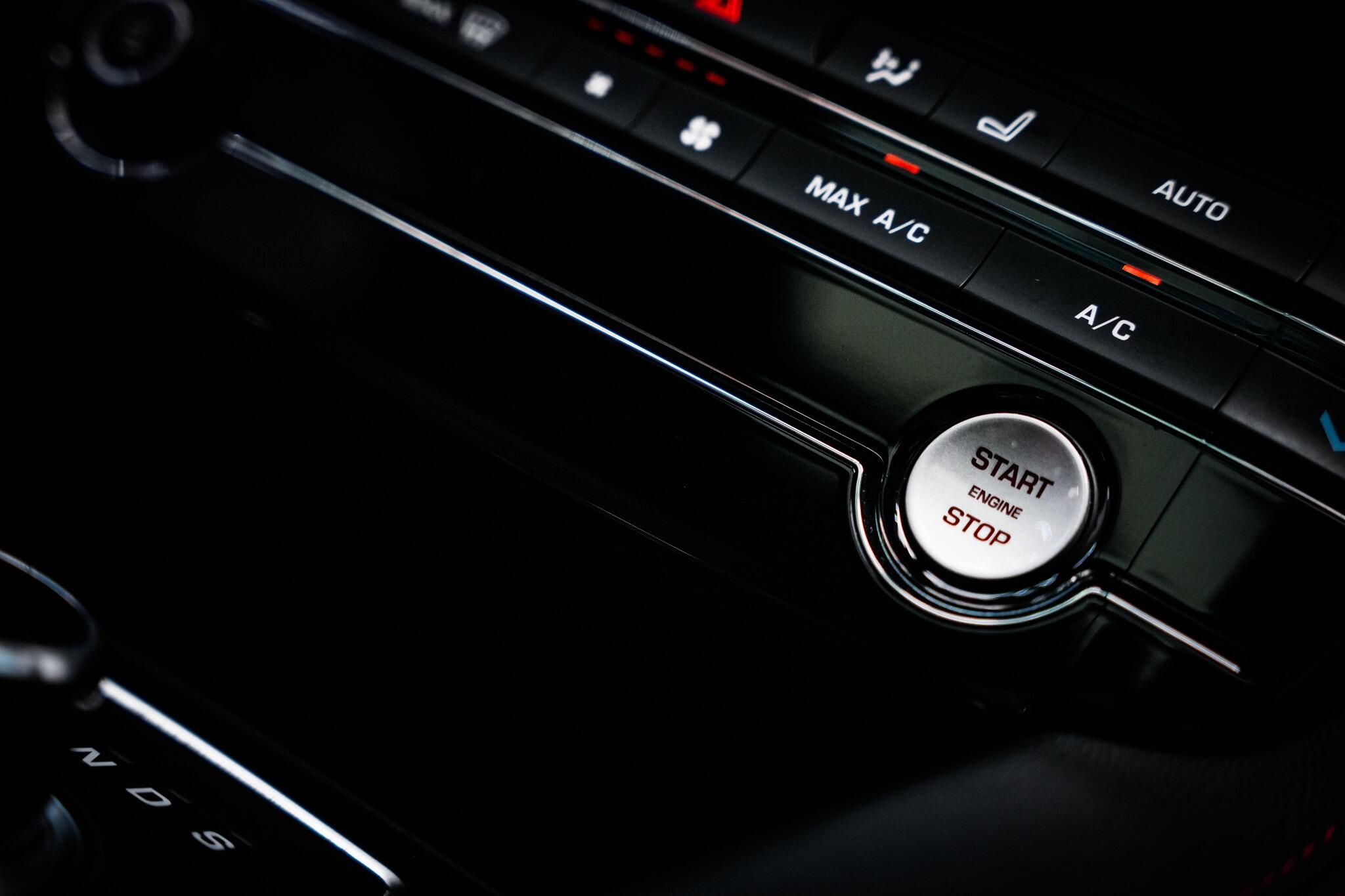 Jaguar F-Pace view 43