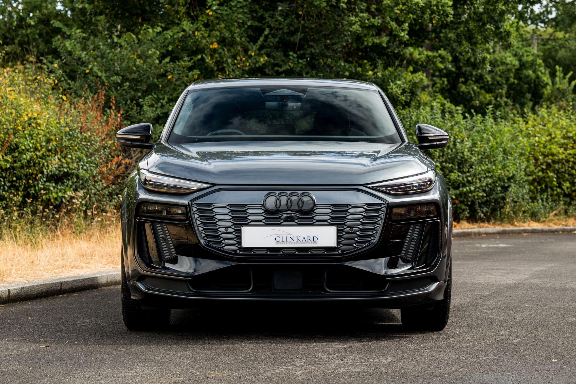 Audi SQ6 E-Tron view 3