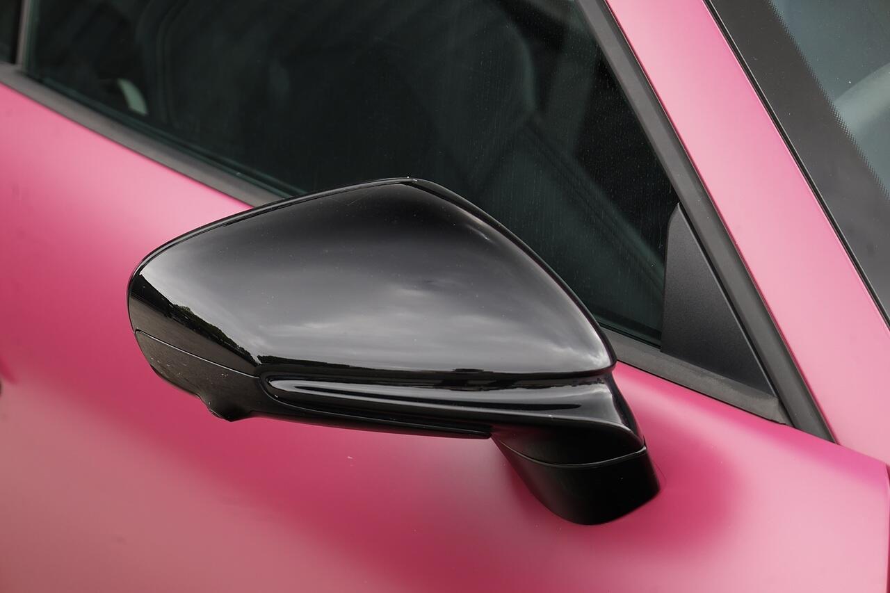 Porsche 911 view 15