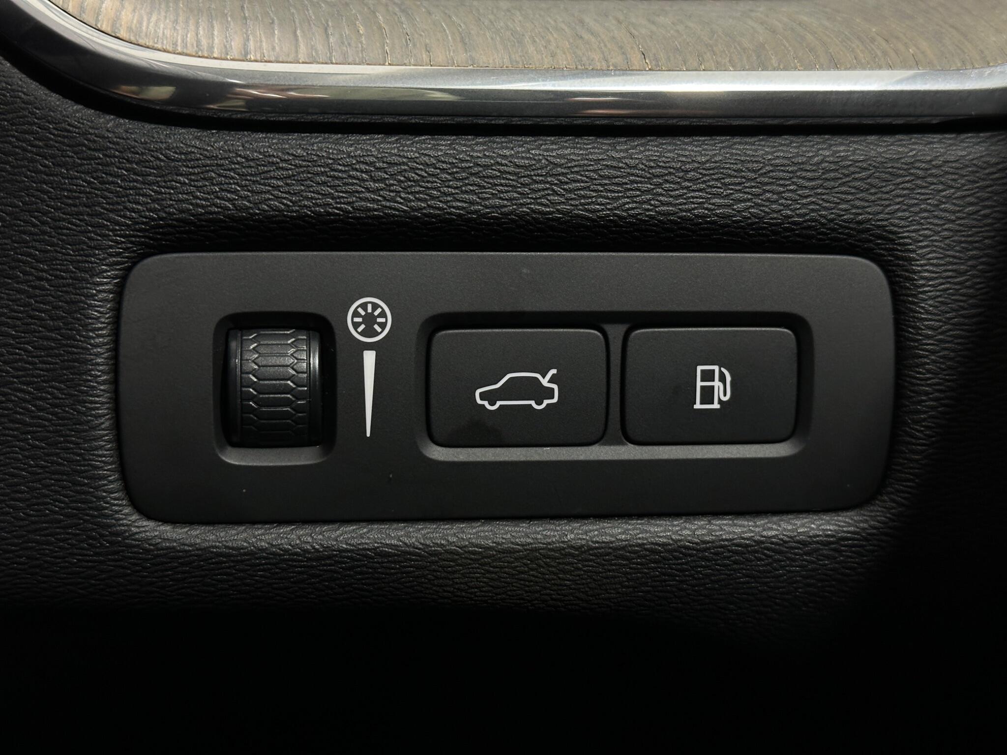 Volvo XC60 view 18