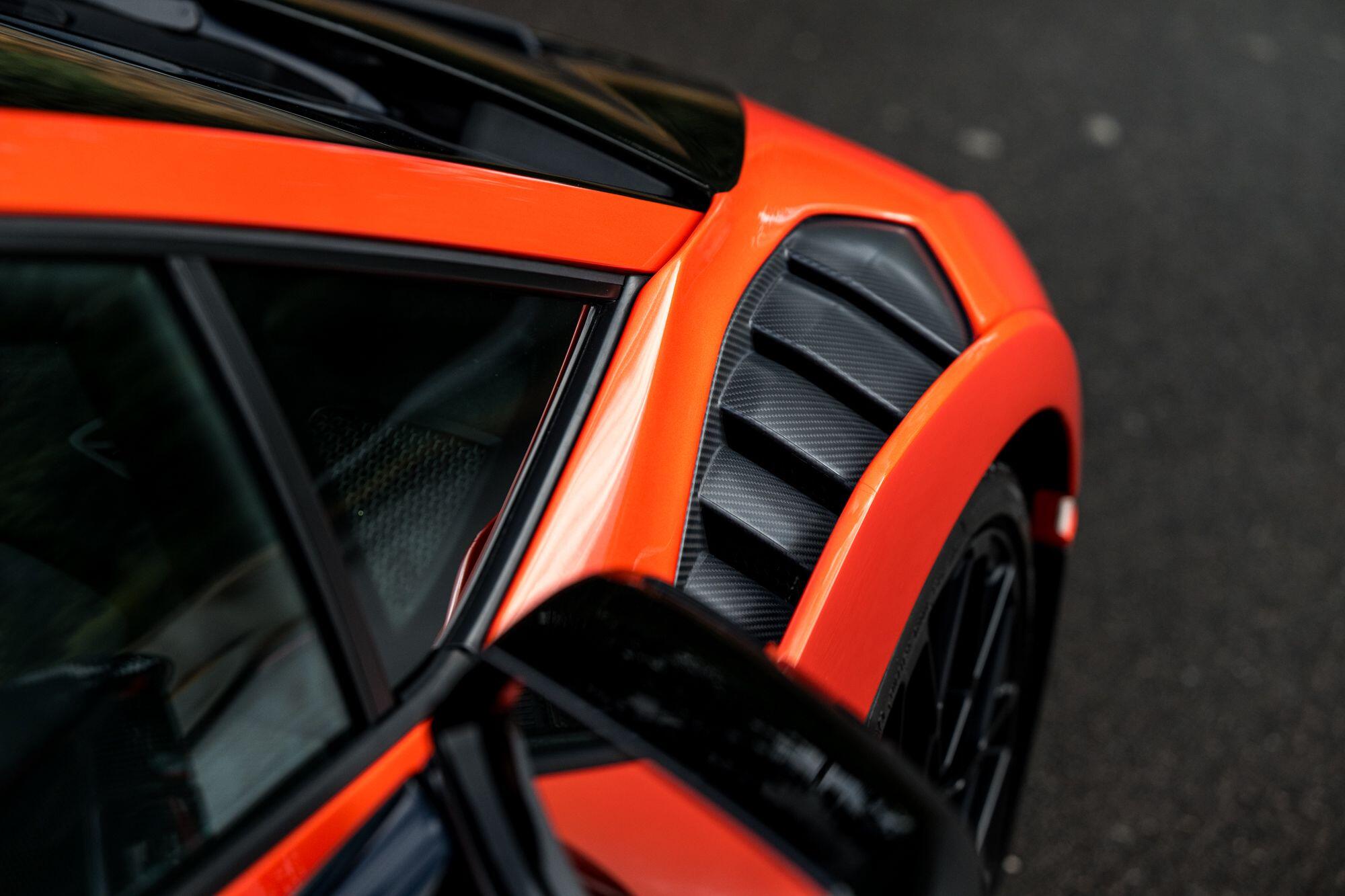Lamborghini Huracan view 22