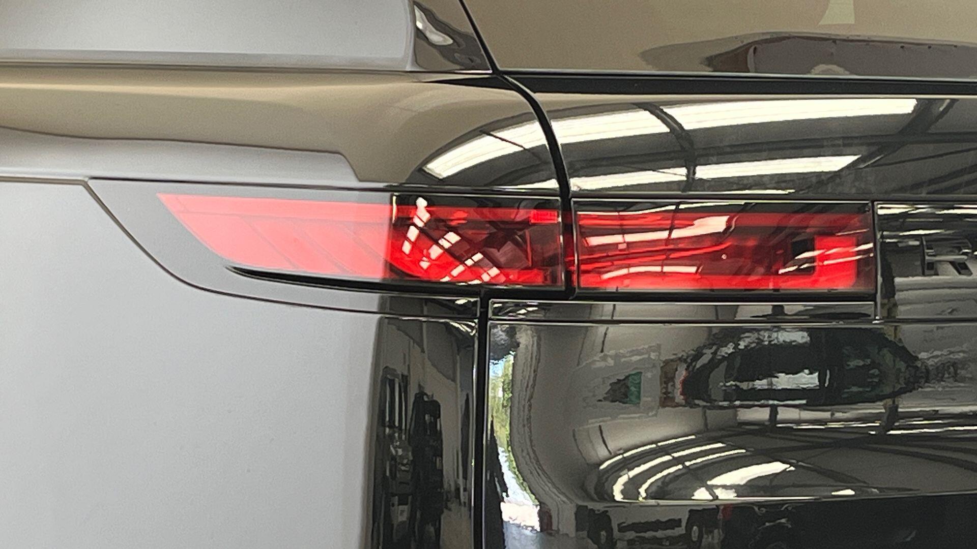 Land Rover Range Rover Sport view 19