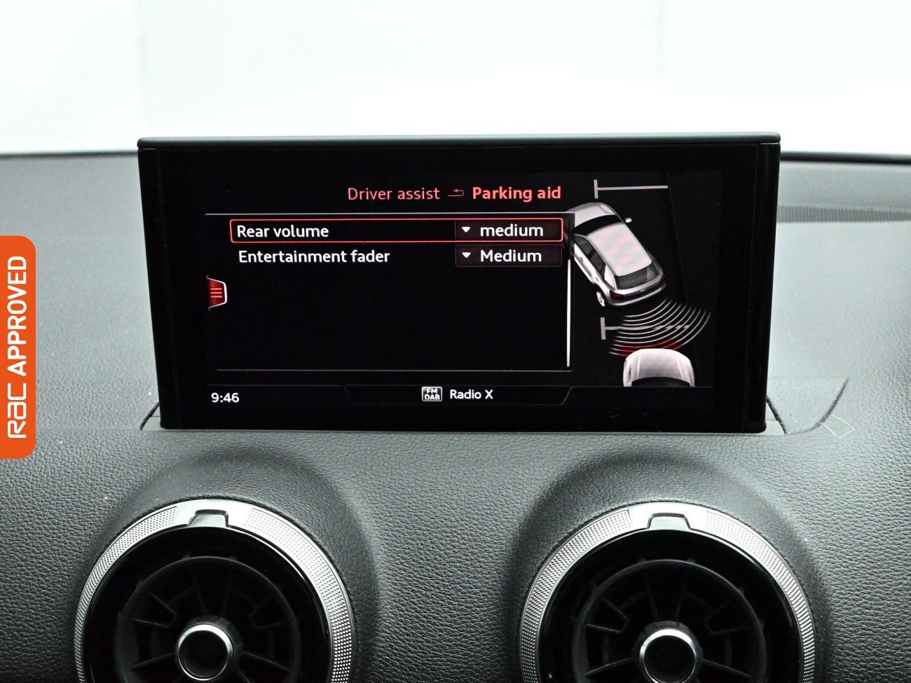 Audi Q2 view 3