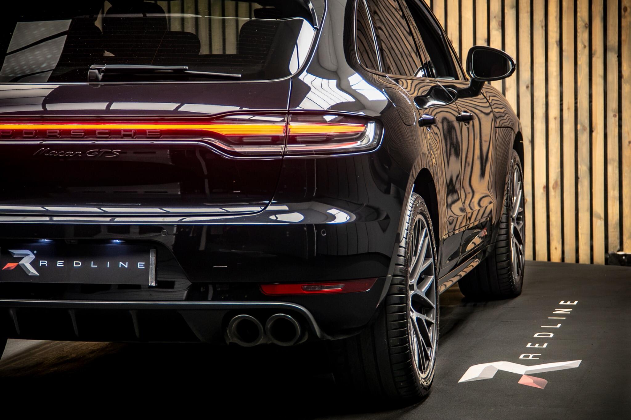 Porsche Macan view 20