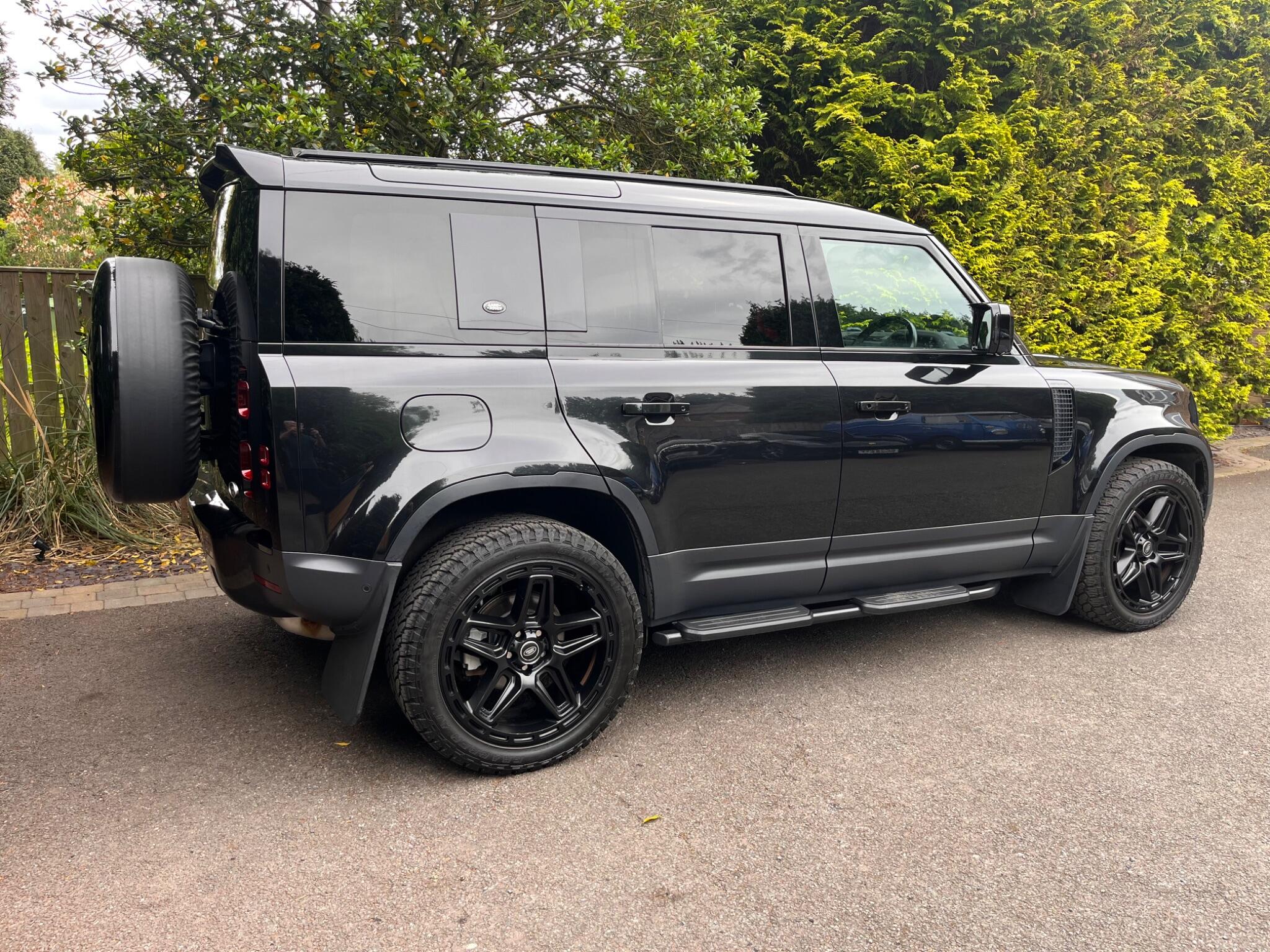 Land Rover Defender view 16