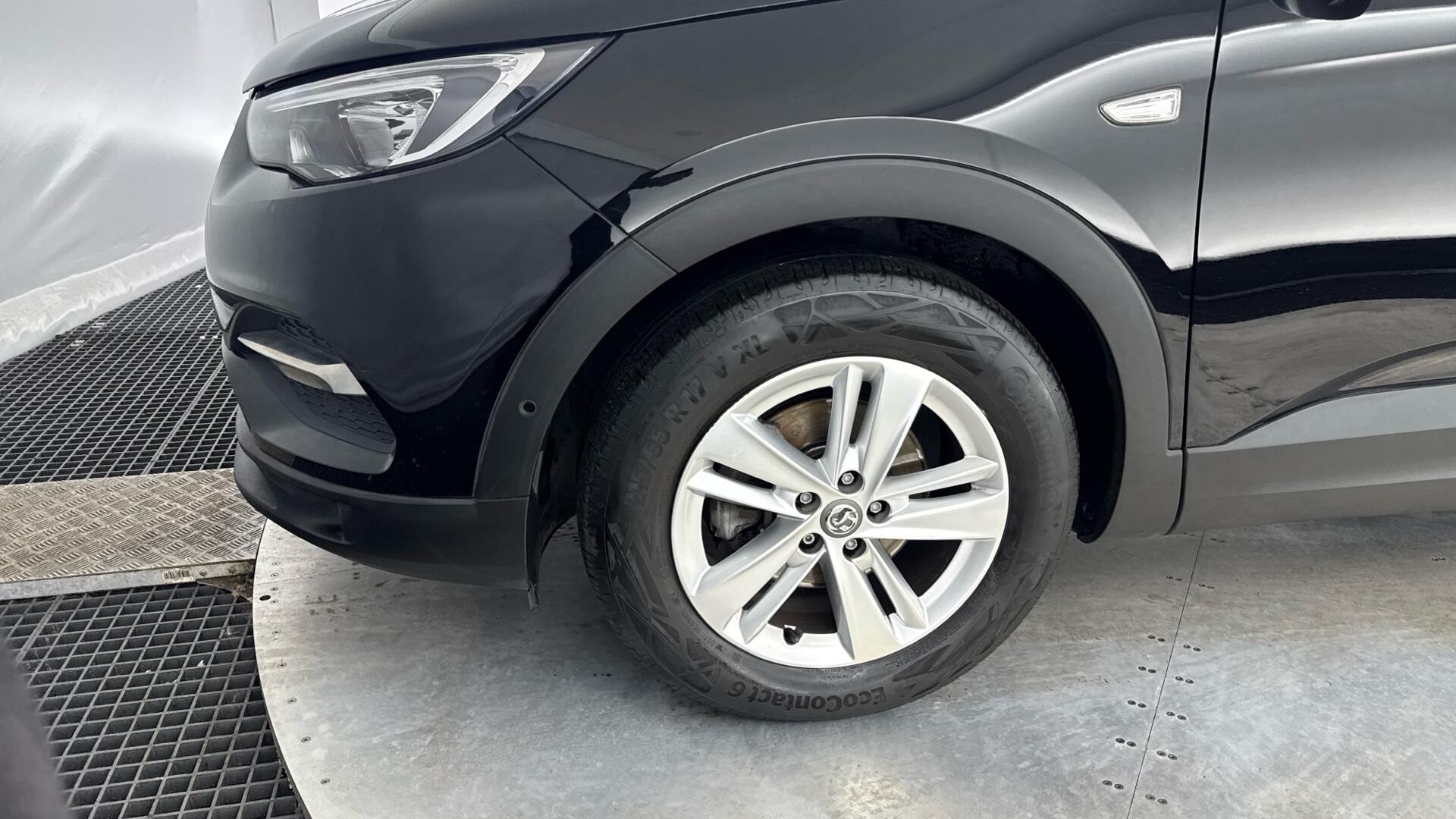 Vauxhall Grandland X view 21