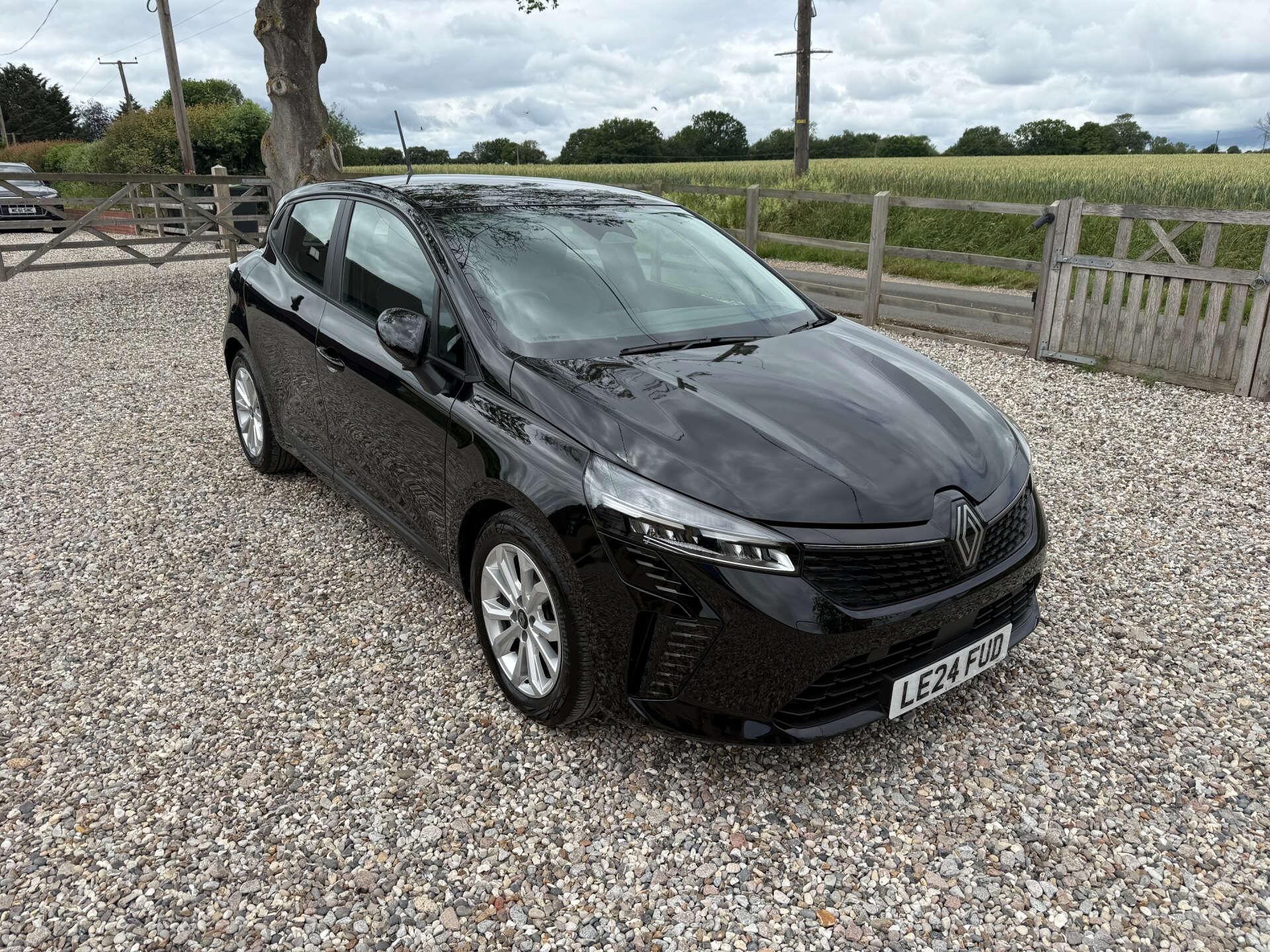2024 Renault Clio in Black for sale