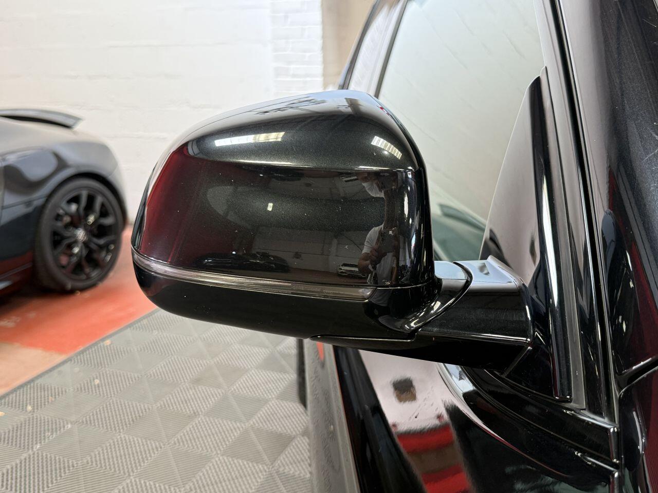 BMW X4 view 24
