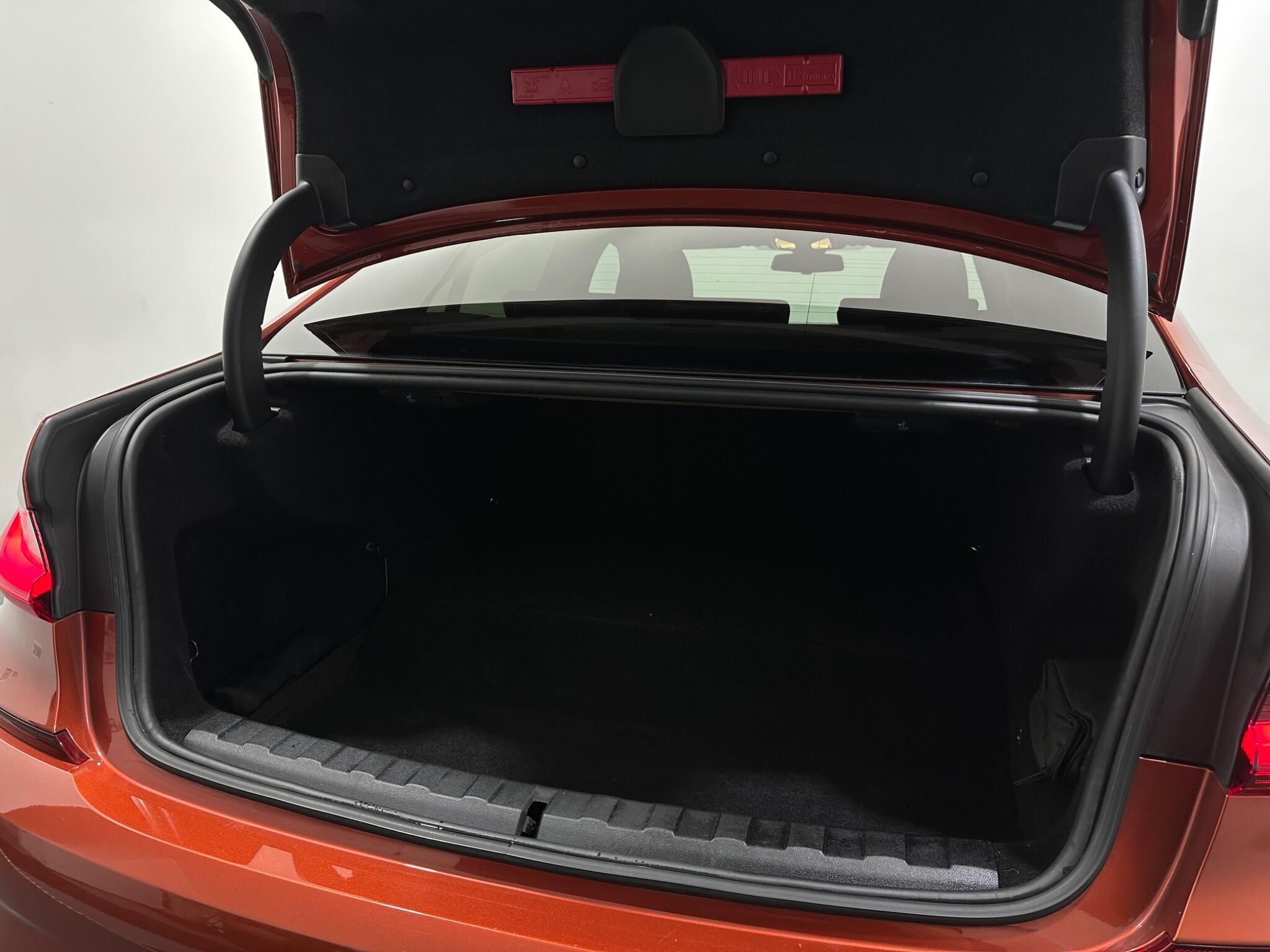 BMW 3 Series view 50