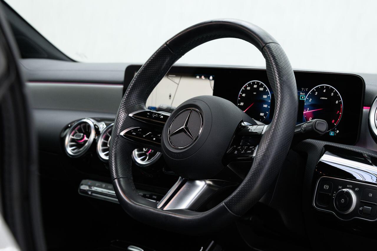Mercedes-Benz CLA view 19